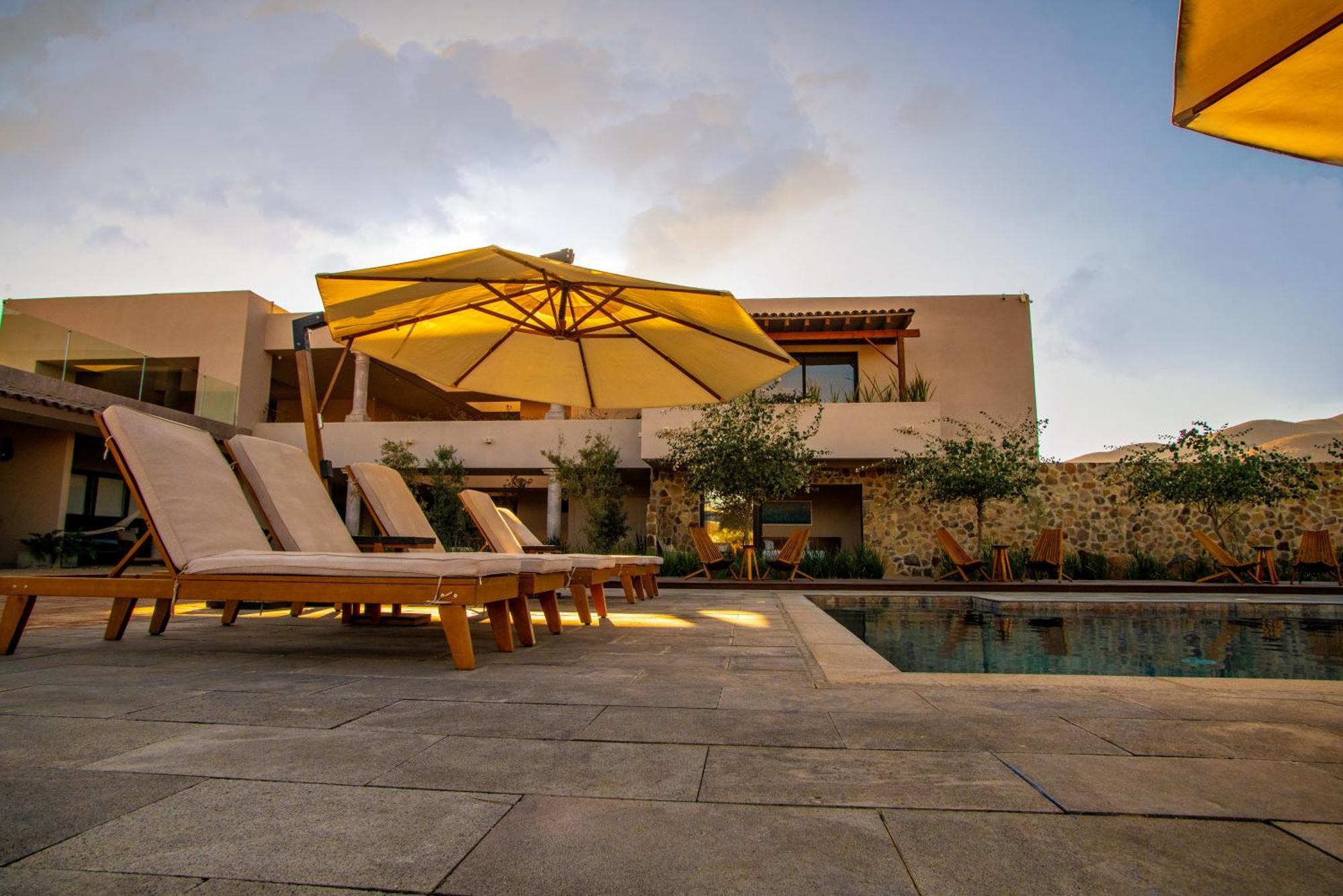 Hotel Flores De Sal-valle De Guadalupe