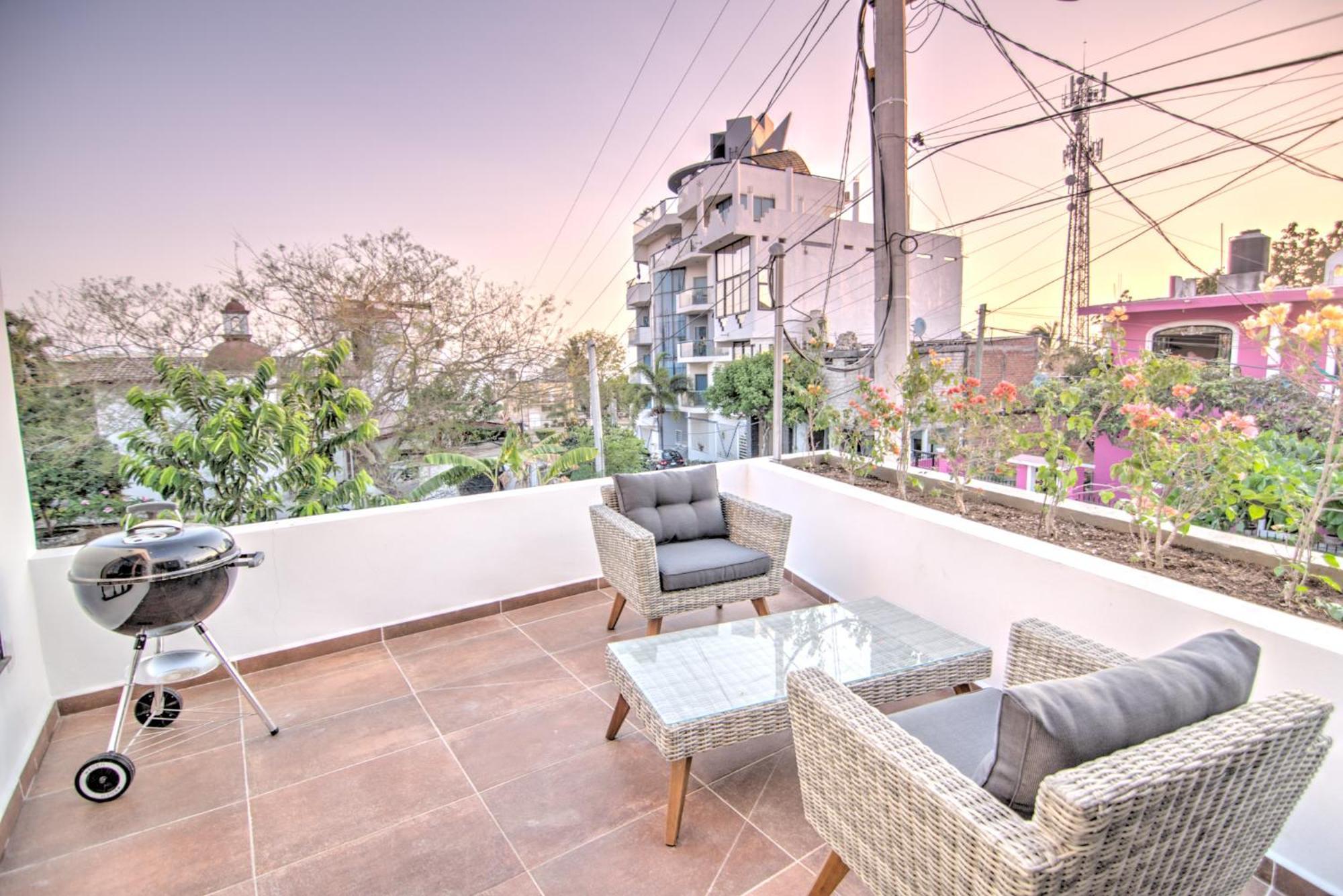 Estadios - Only 3 Blocks To Apartment Bucerias