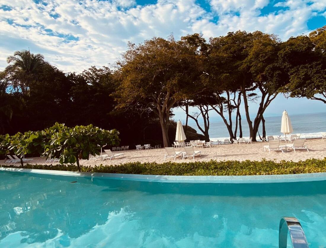 Bolongo Luxury Eli, Front - Punta Mita *