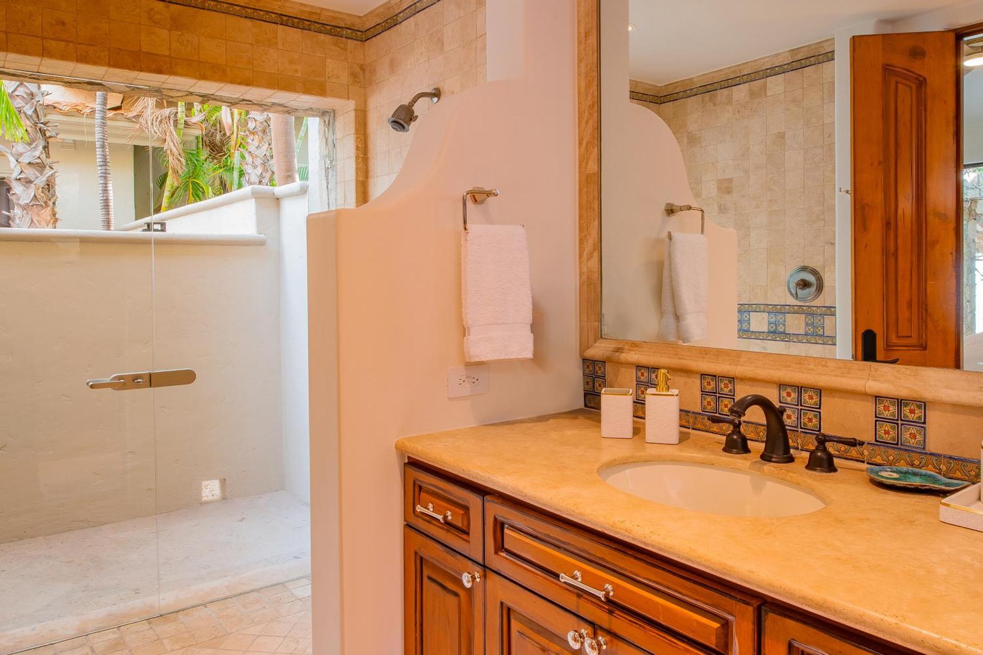 New Stunning Fully Staffed In Del Mar Palmilla Villa