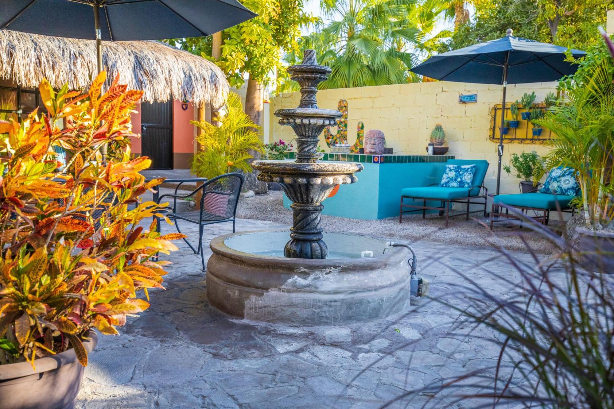 Iguana Hotel