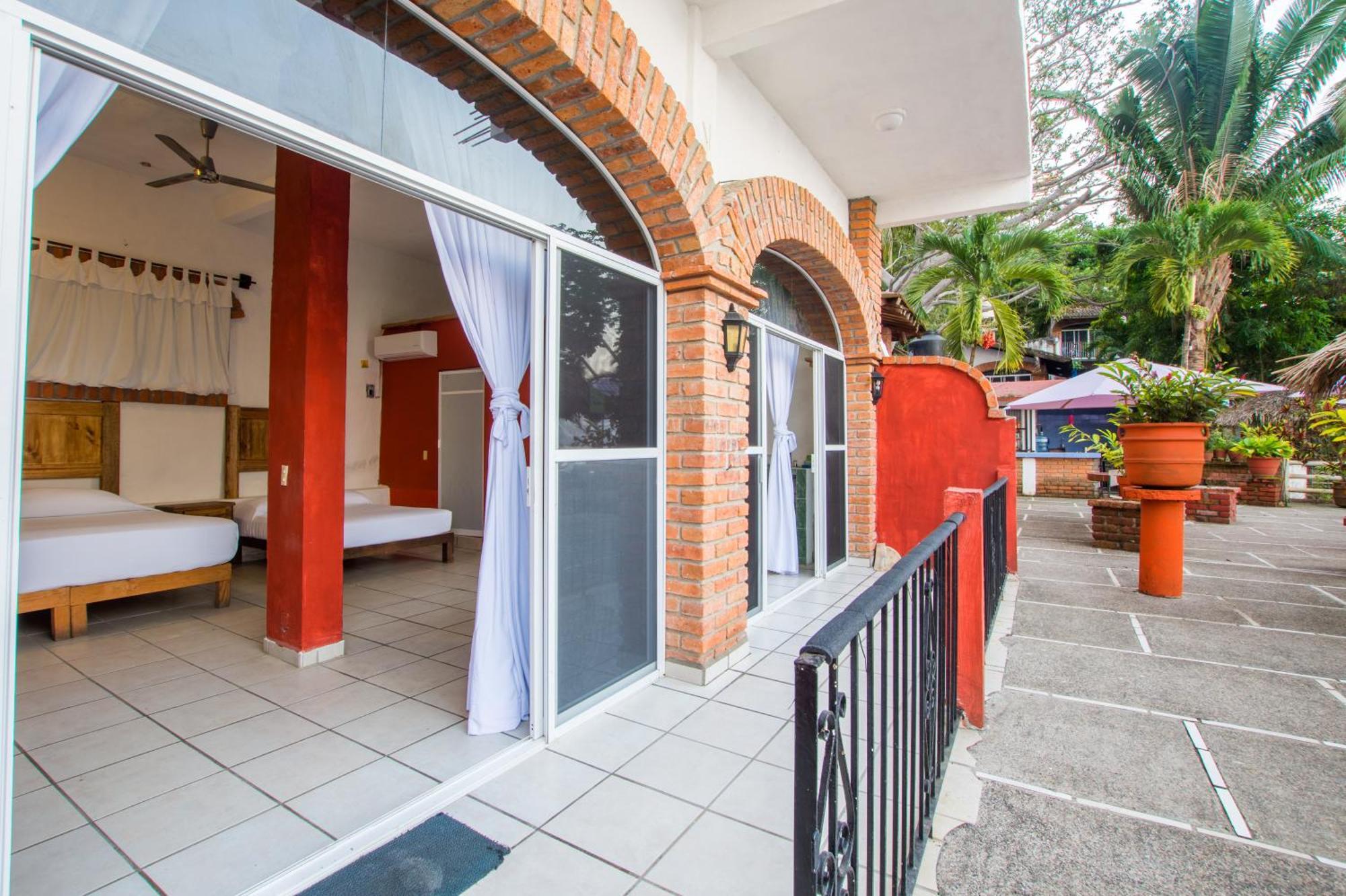 Traditional Sierra Leon Oceanfront - Adults Only Hotel