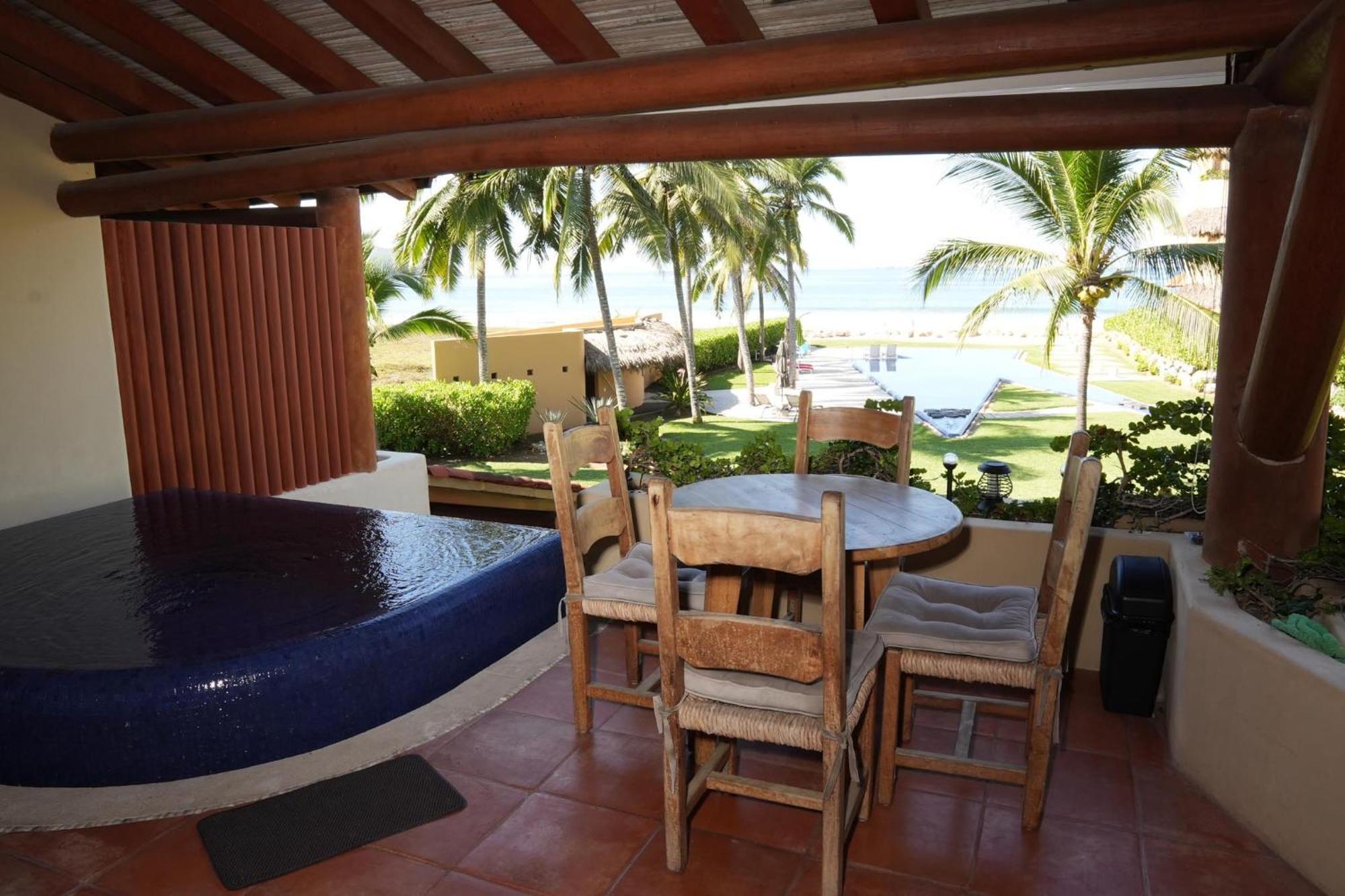 Playa Blanca 24, Luxury Beachfront *