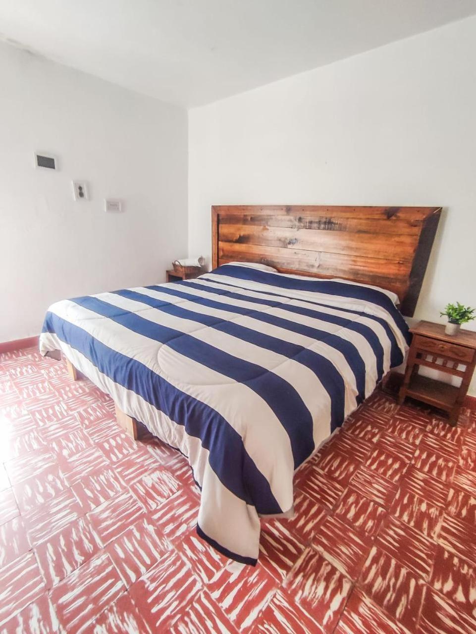 Hotel Osaenzz