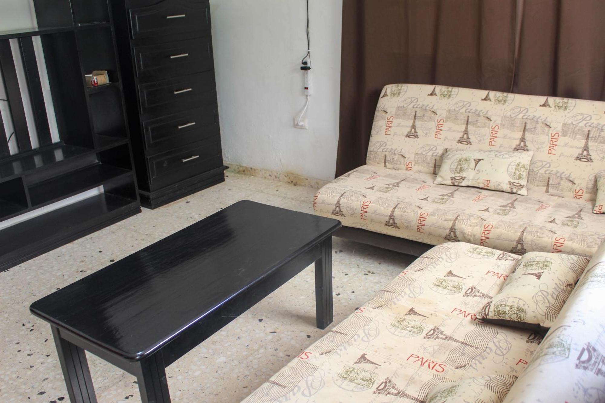 Guest house Tik Hall