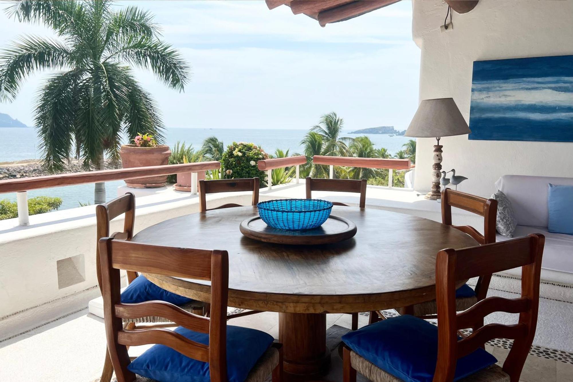 Frente Al Mar Con Hermosas Vistas * Ixtapa (Guerrero)