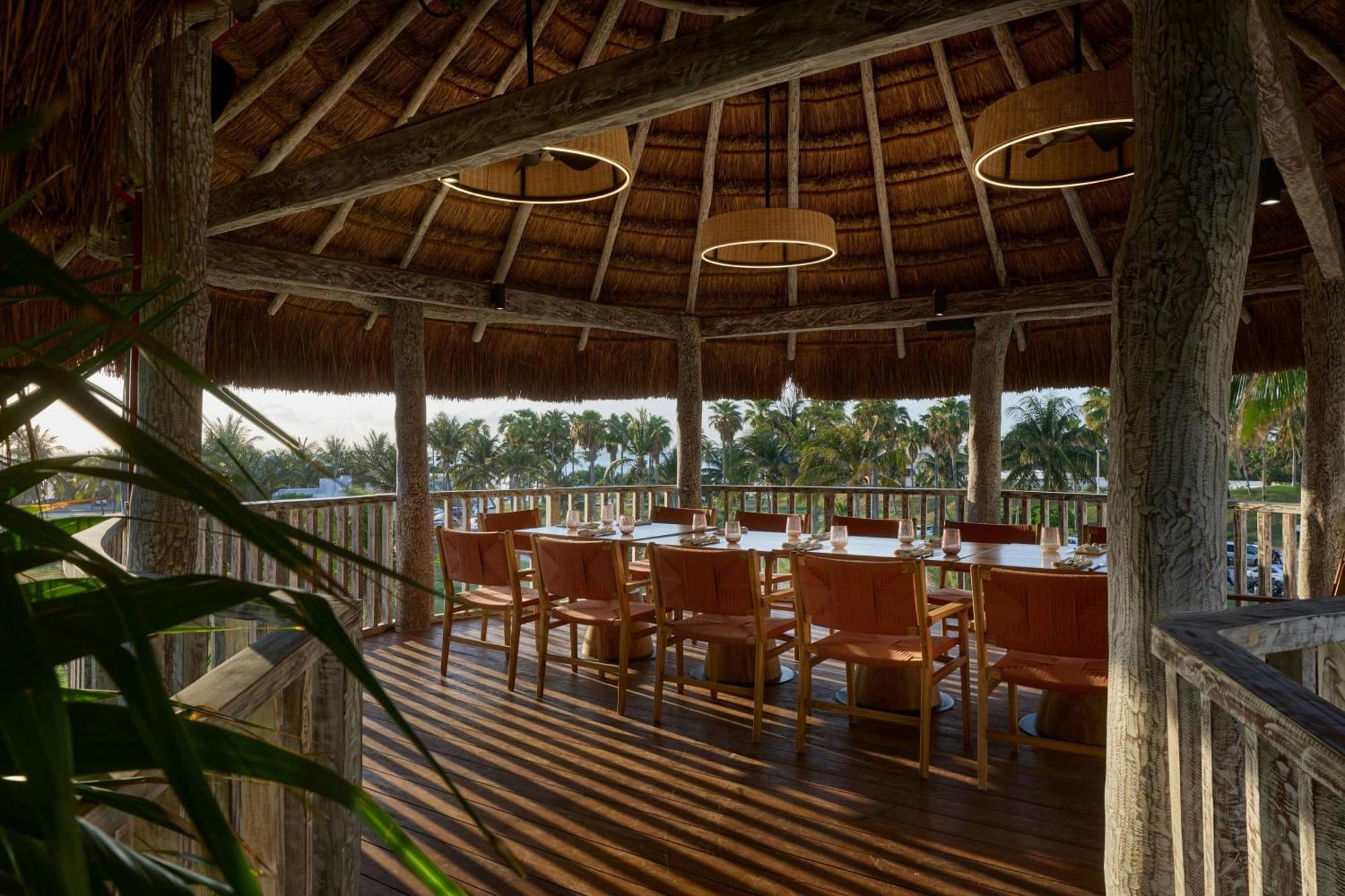 Marriott Cancun, An