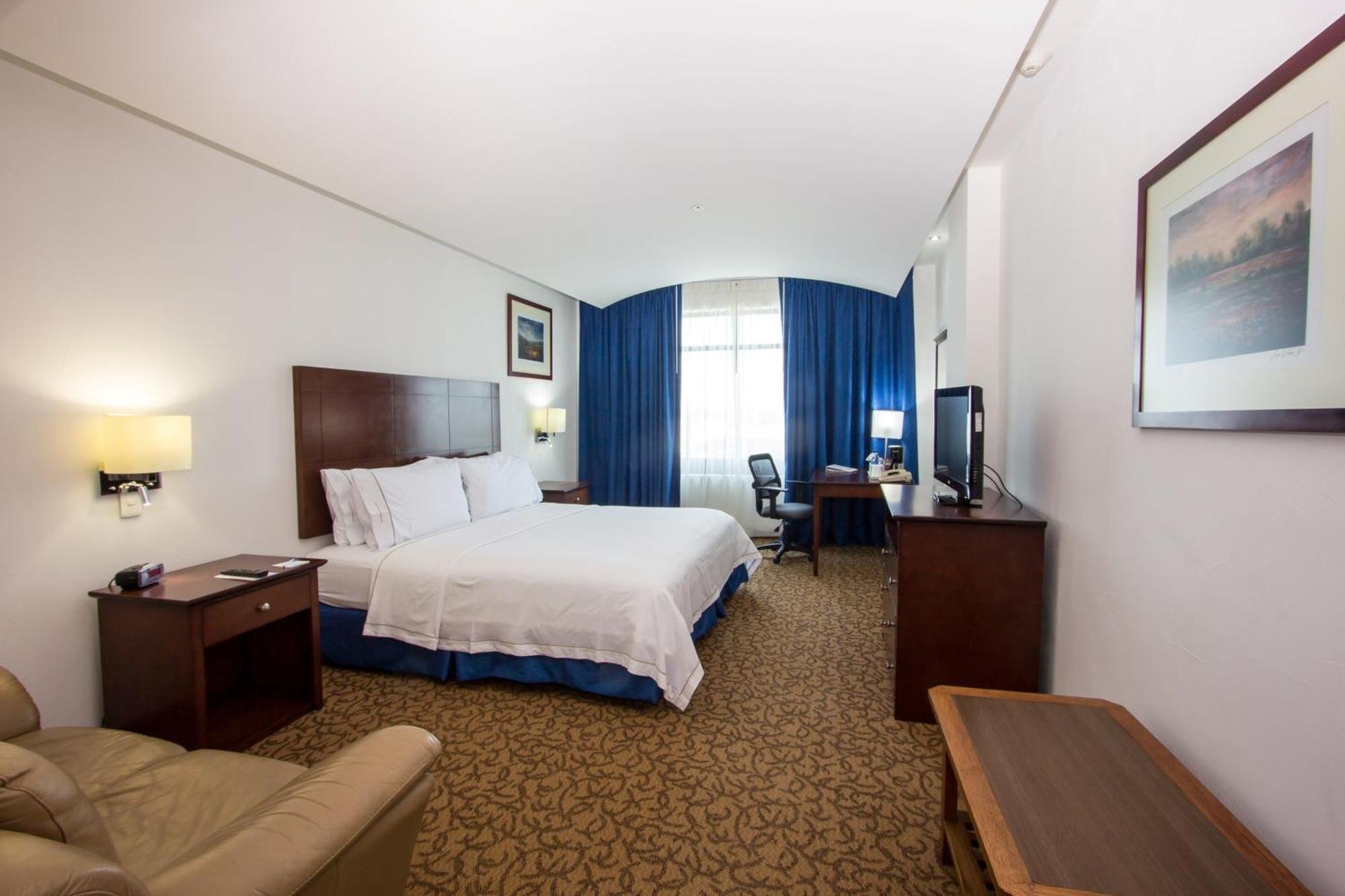 Hotel Express By Ihg Nuevo Laredo