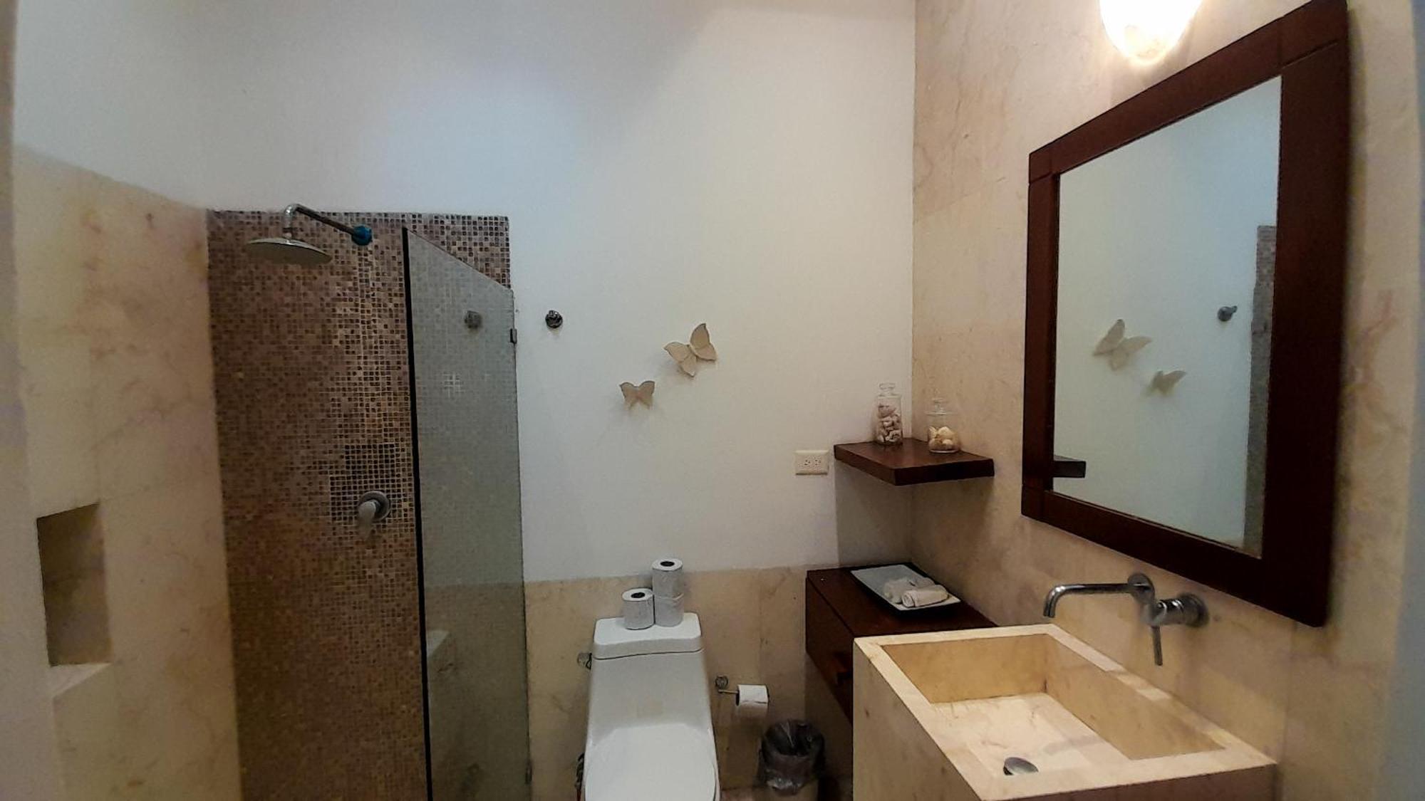 Lemnus Luxury Walking Distance To *