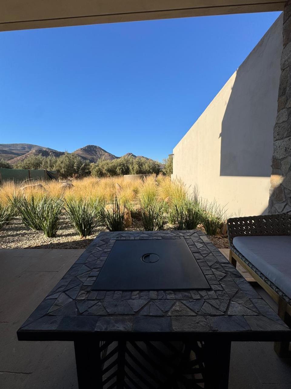 Flores De Sal-valle De Guadalupe Hotel El Porvenir