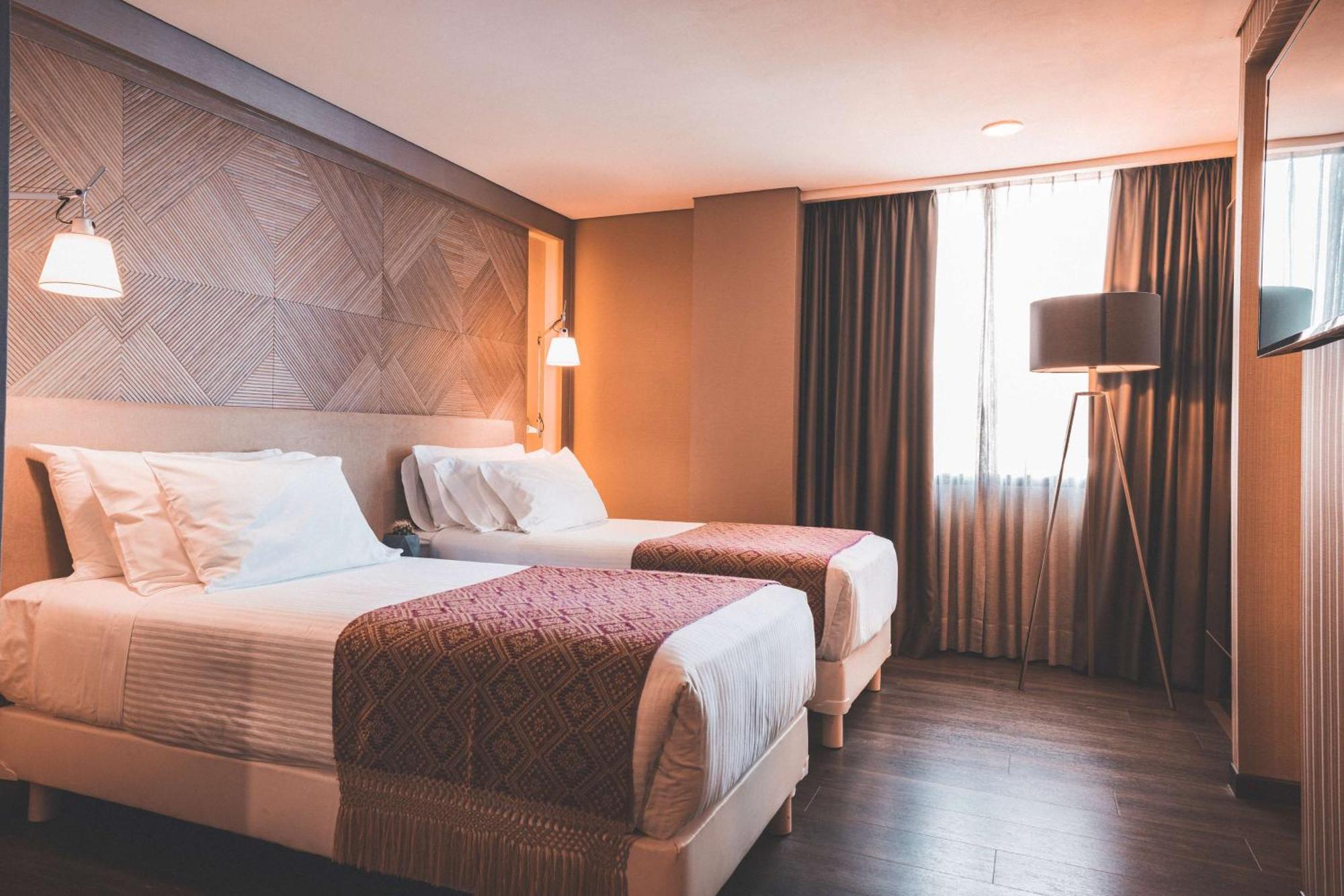 Hotel Nh Collection Centro Historico 4*