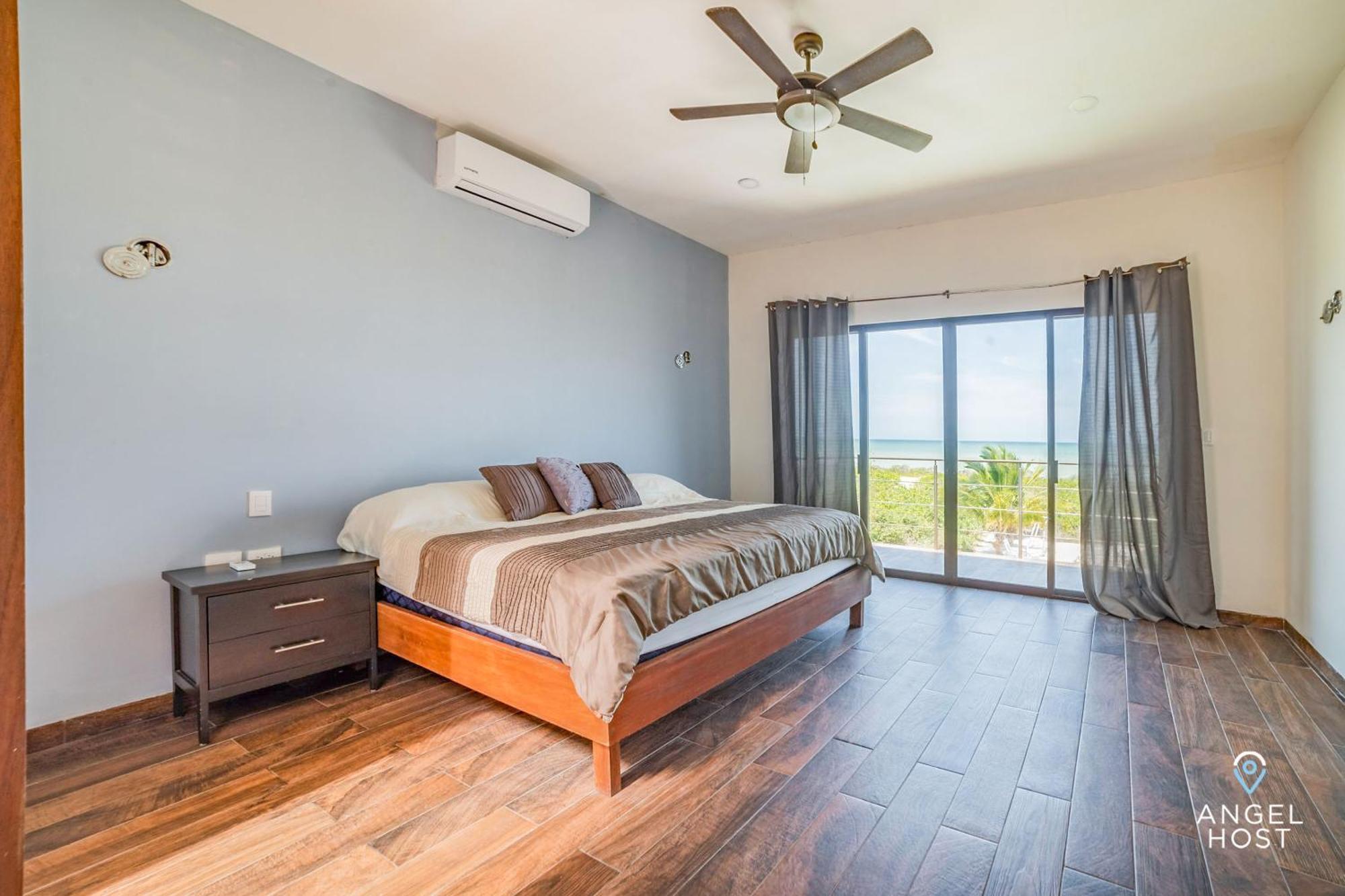 Beachfront With Private Pool Steps To The Sea! *