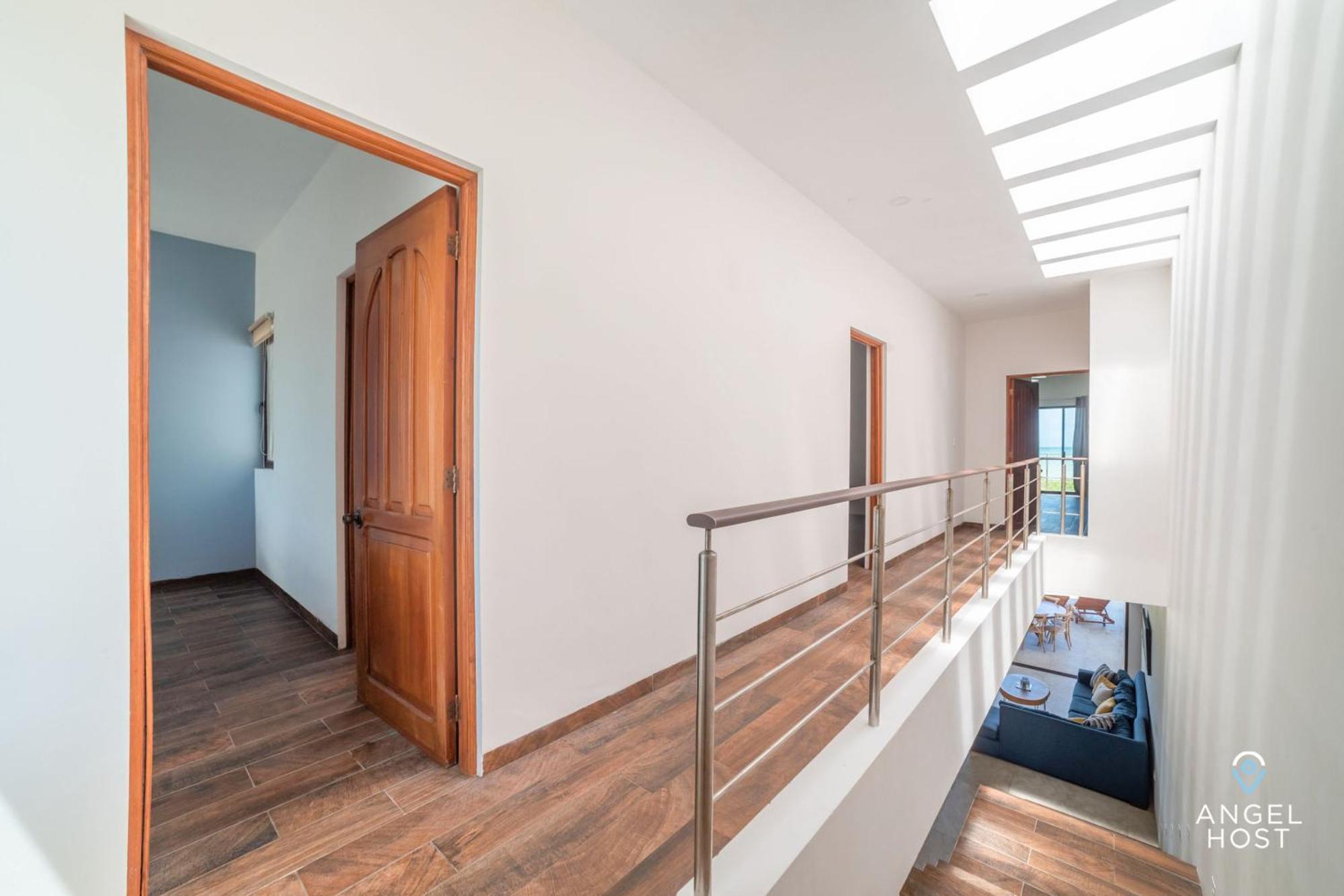 Beachfront With Private Pool Steps To The Sea! Holiday home *