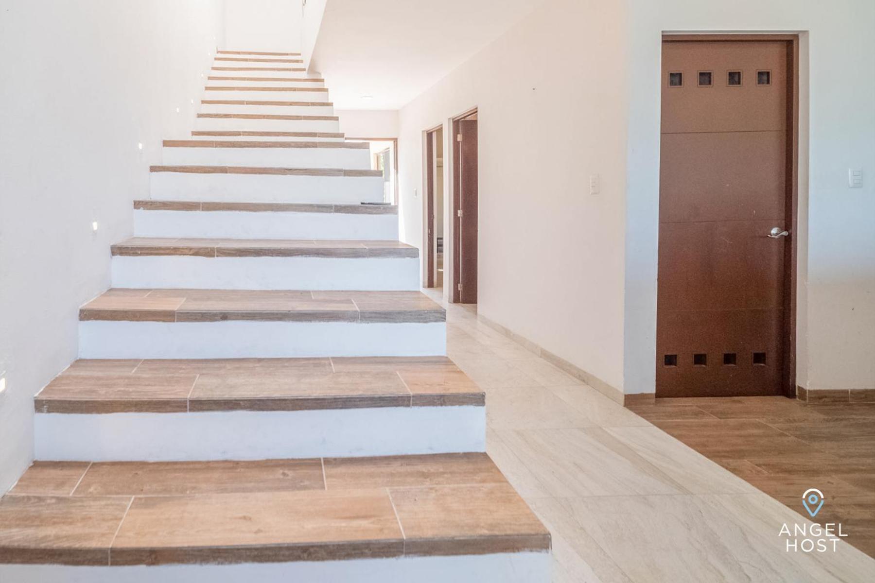 Beachfront With Private Pool Steps To The Sea! Chicxulub