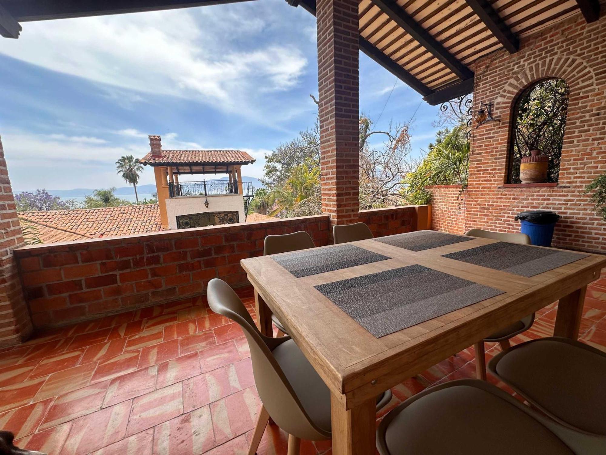 Villa 3 Bedroom Spacious With Pool & View *