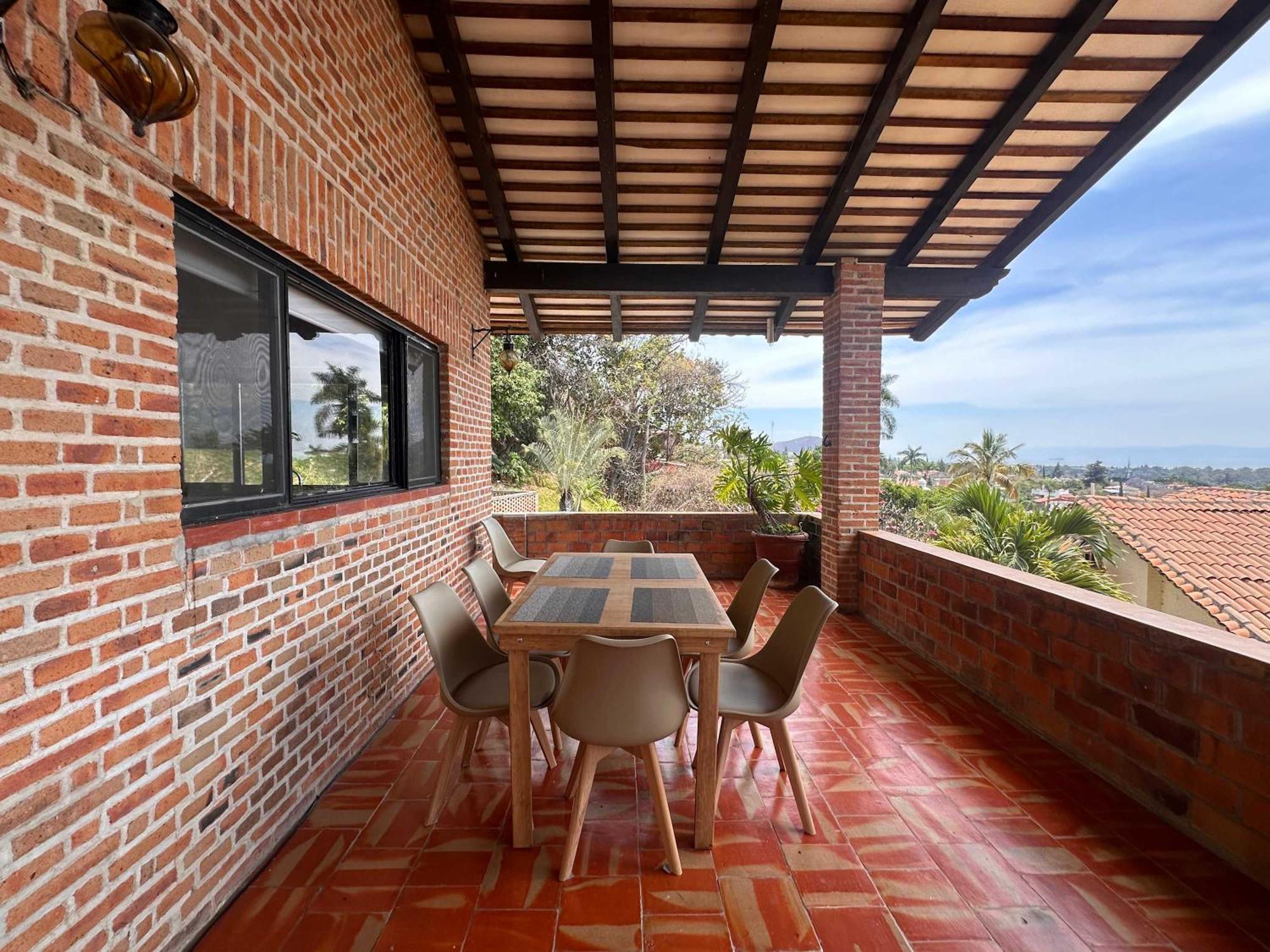 Villa 3 Bedroom Spacious With Pool & View *