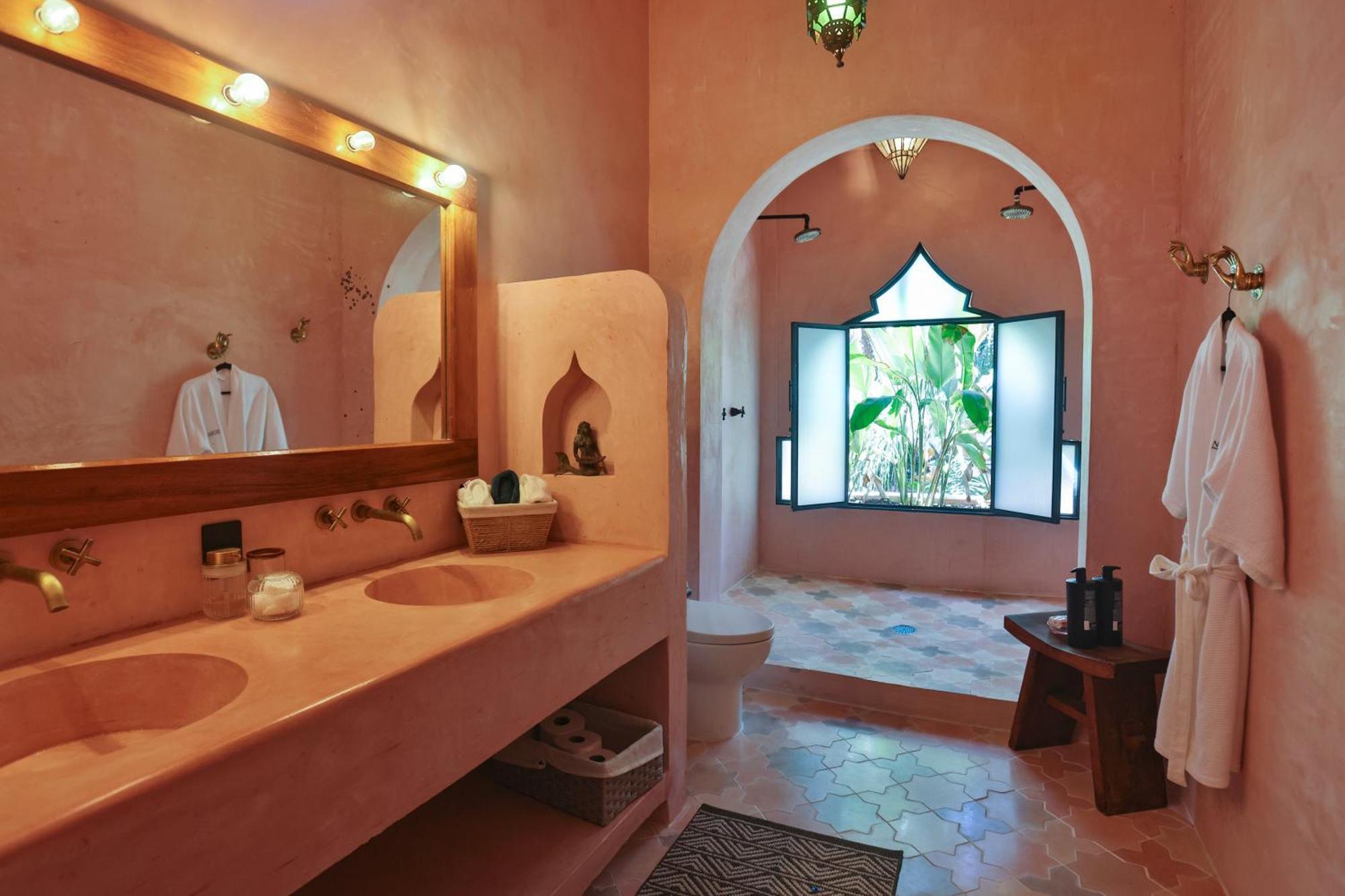 Nomada Wellness 5*