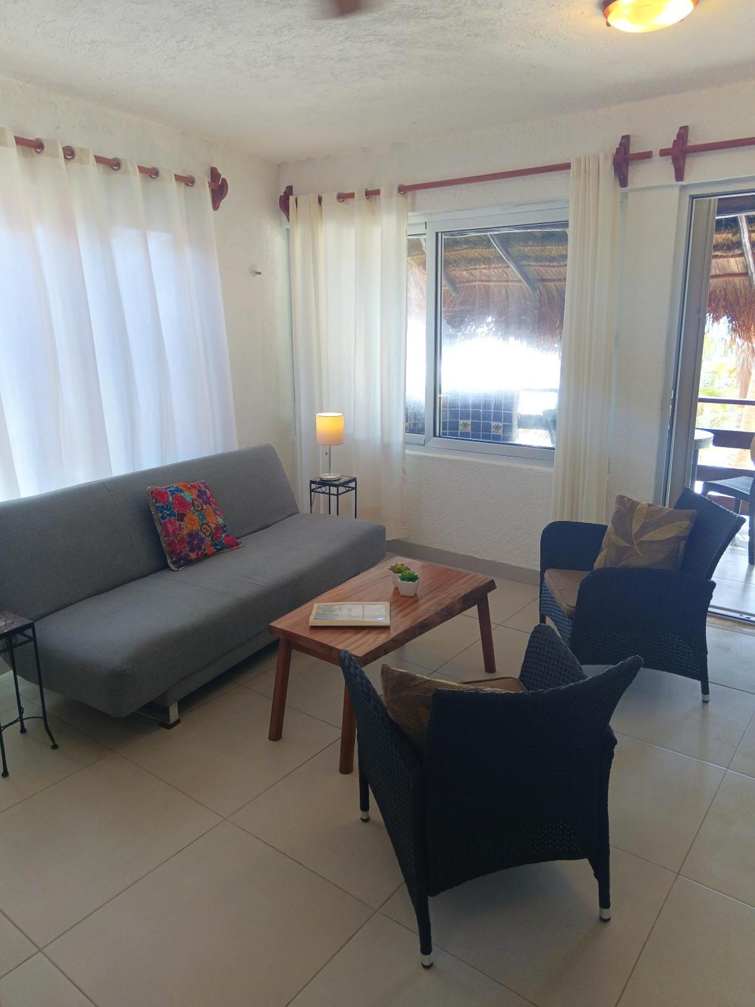 Unahkin Akumal, Tulum Beachfront Relaxing Holiday home *