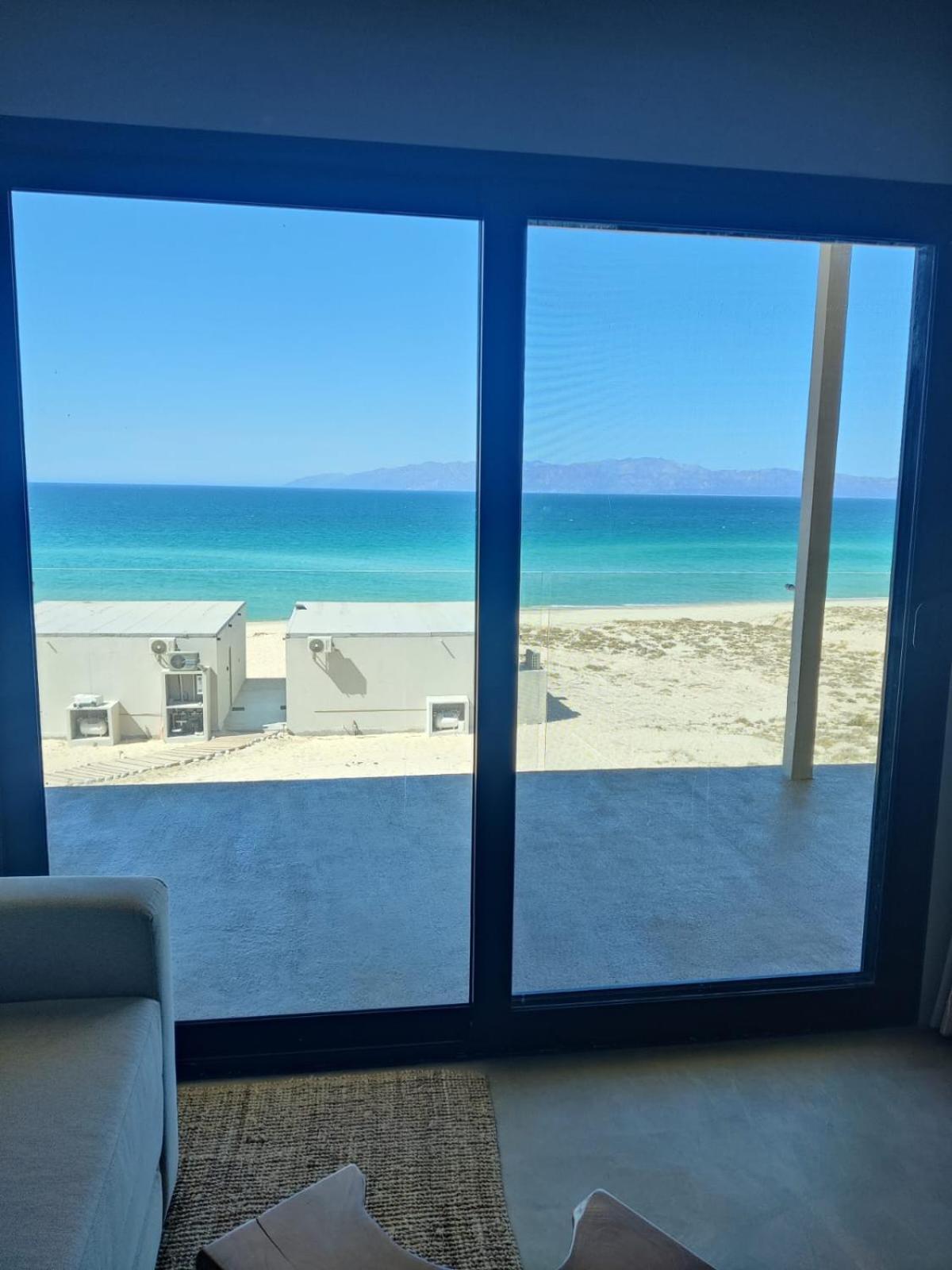 Beachfront With Jacuzzi Bahia Turquesa La Paz
