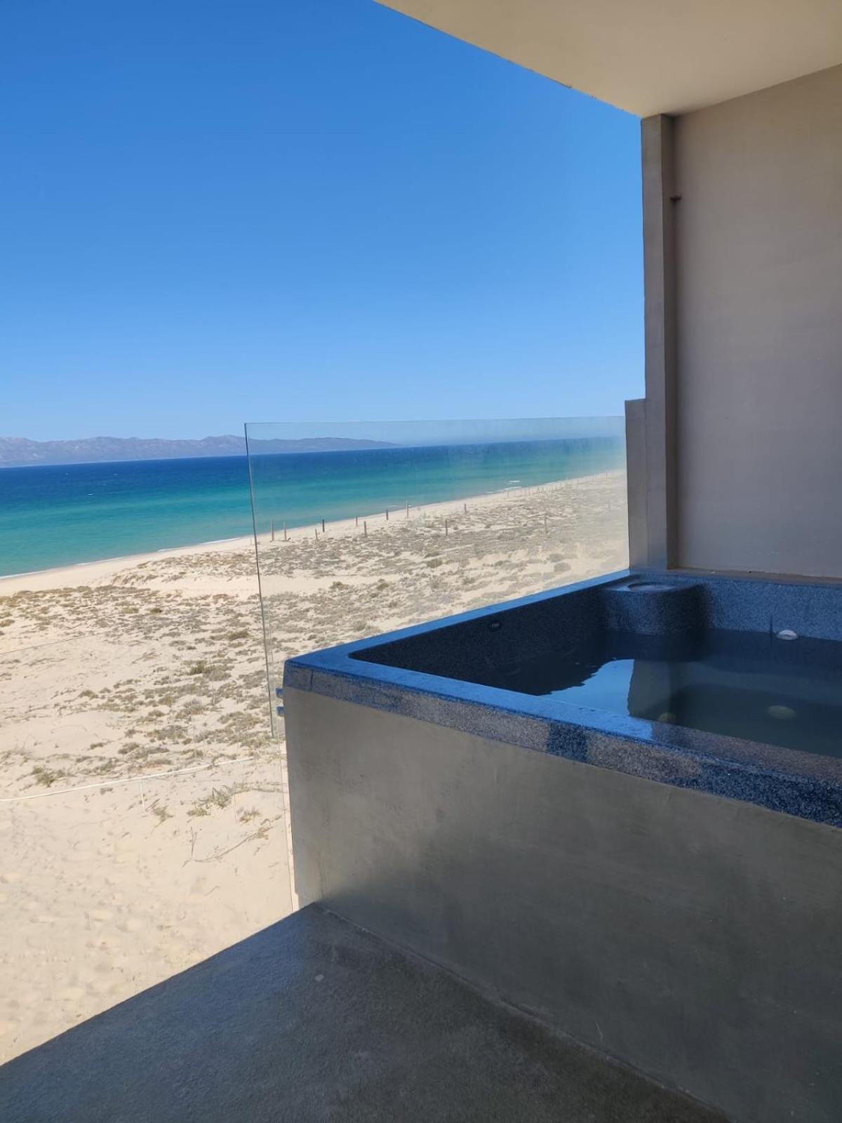 Apartment Beachfront With Jacuzzi Bahia Turquesa