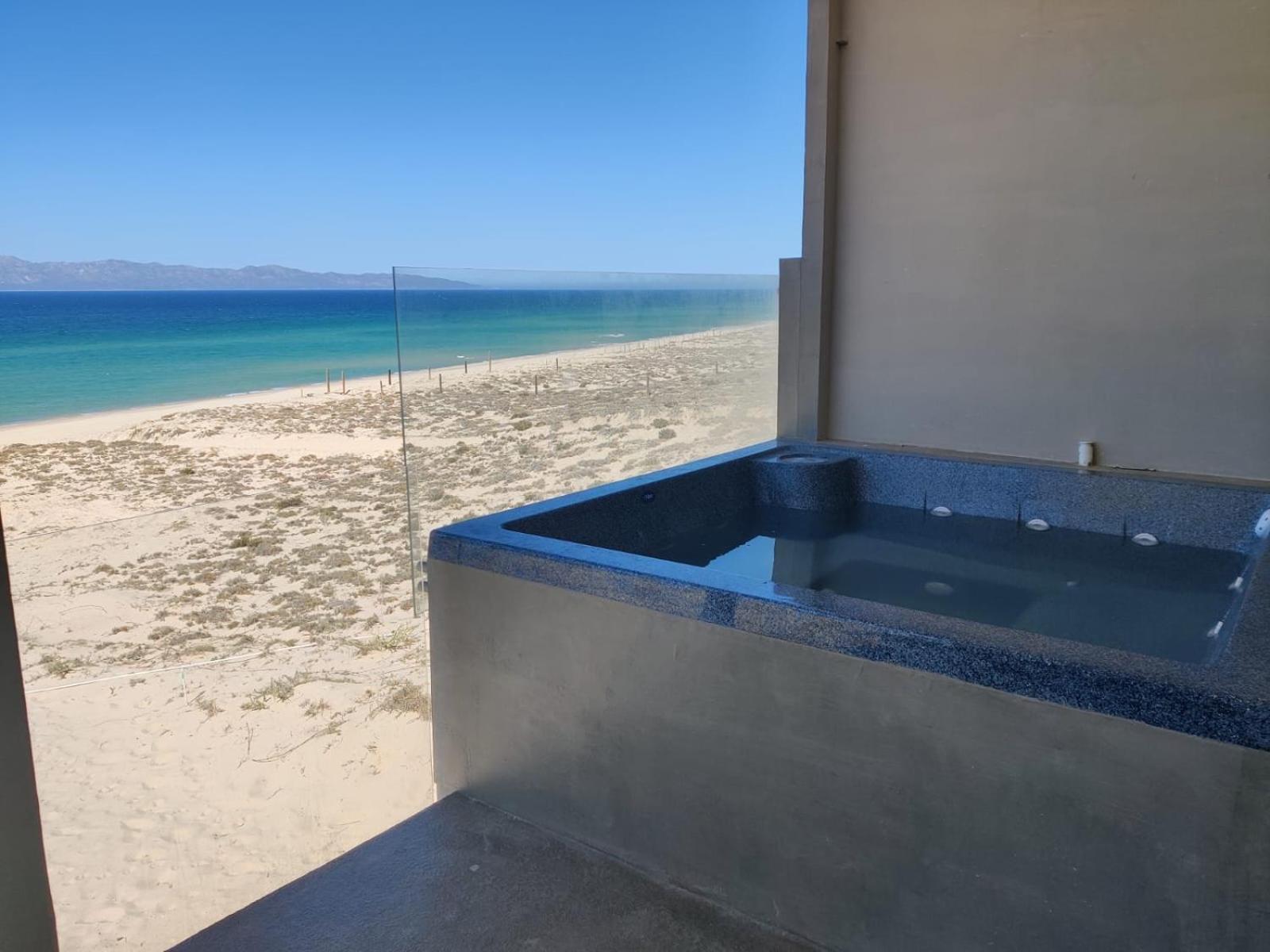 Apartment Beachfront With Jacuzzi Bahia Turquesa