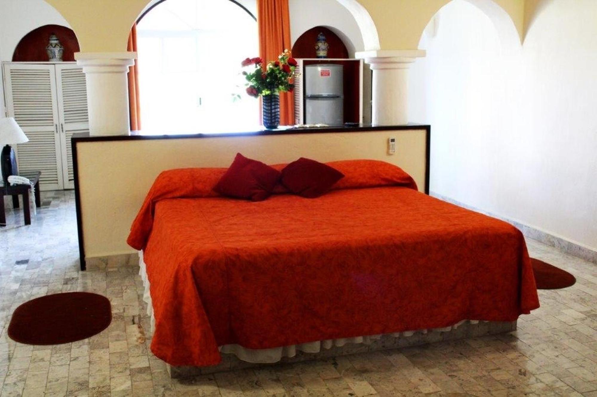 Villablanca Garden Hotel 3*