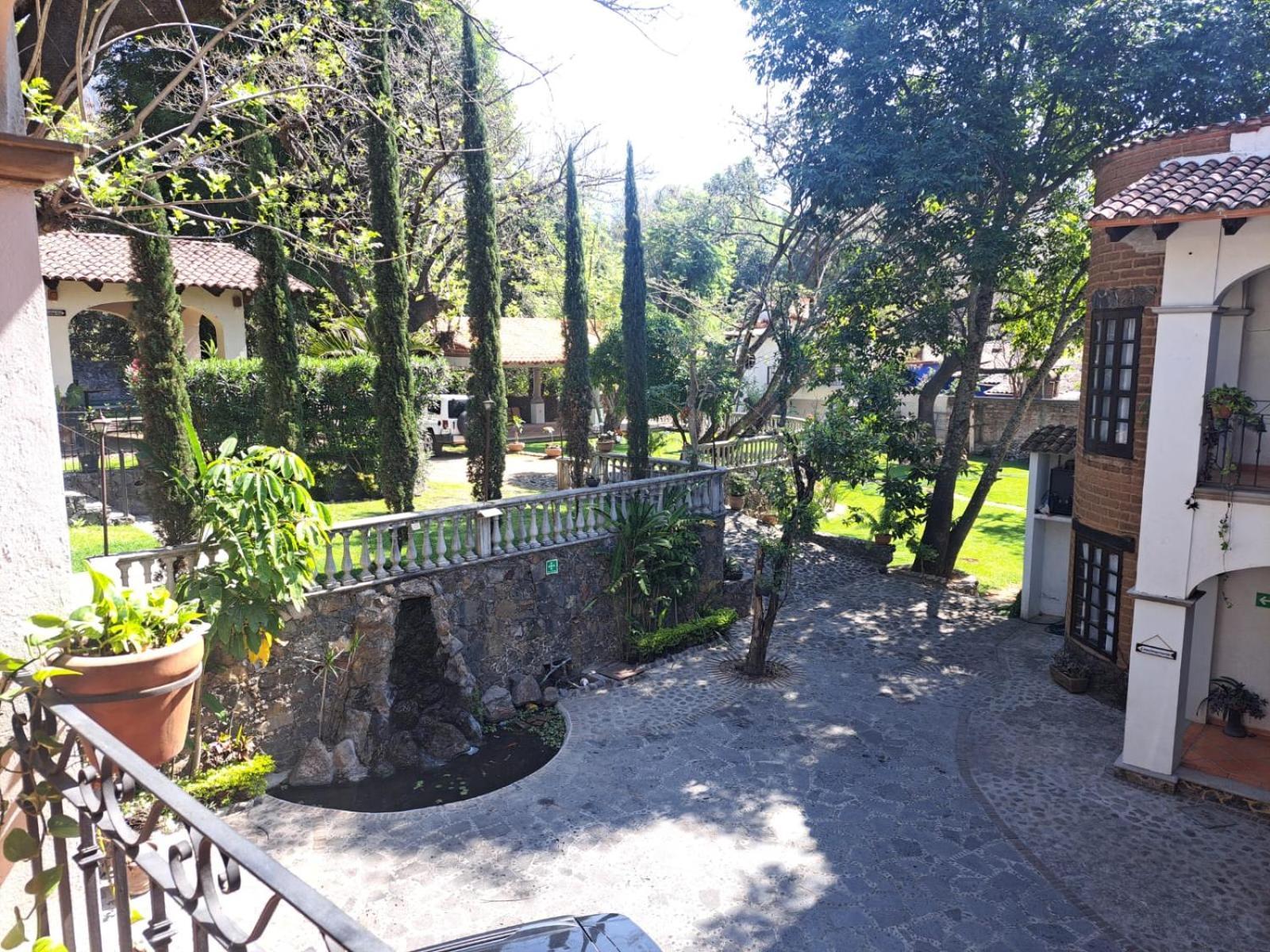 Hacienda Maria Elena Inn *