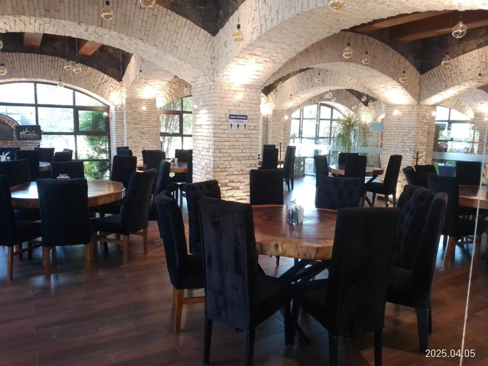 Santa Cecilia La Mora Huasca Hotel