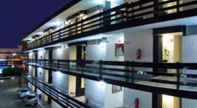 Portonovo Plaza Expo 3*