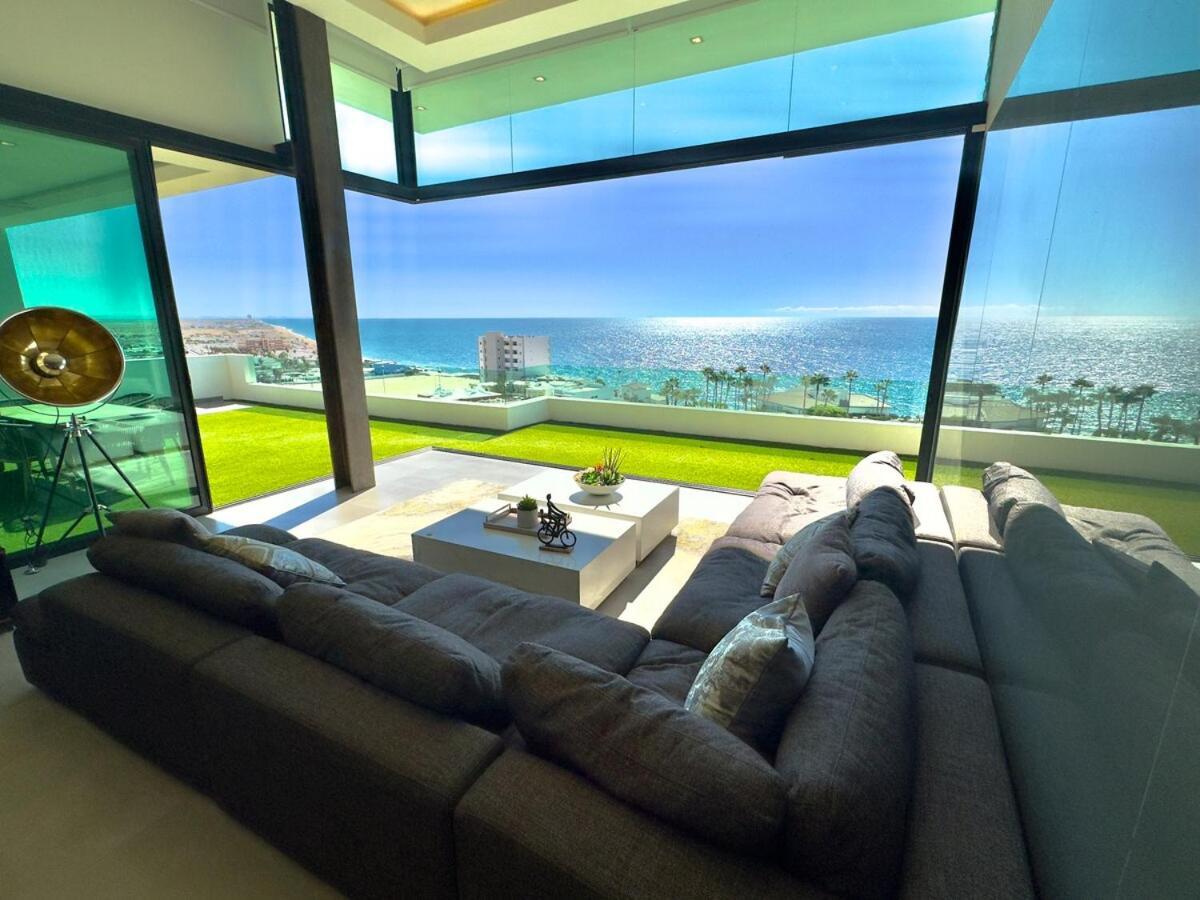 Shangri-la Luxury Mansion, Heated Pool