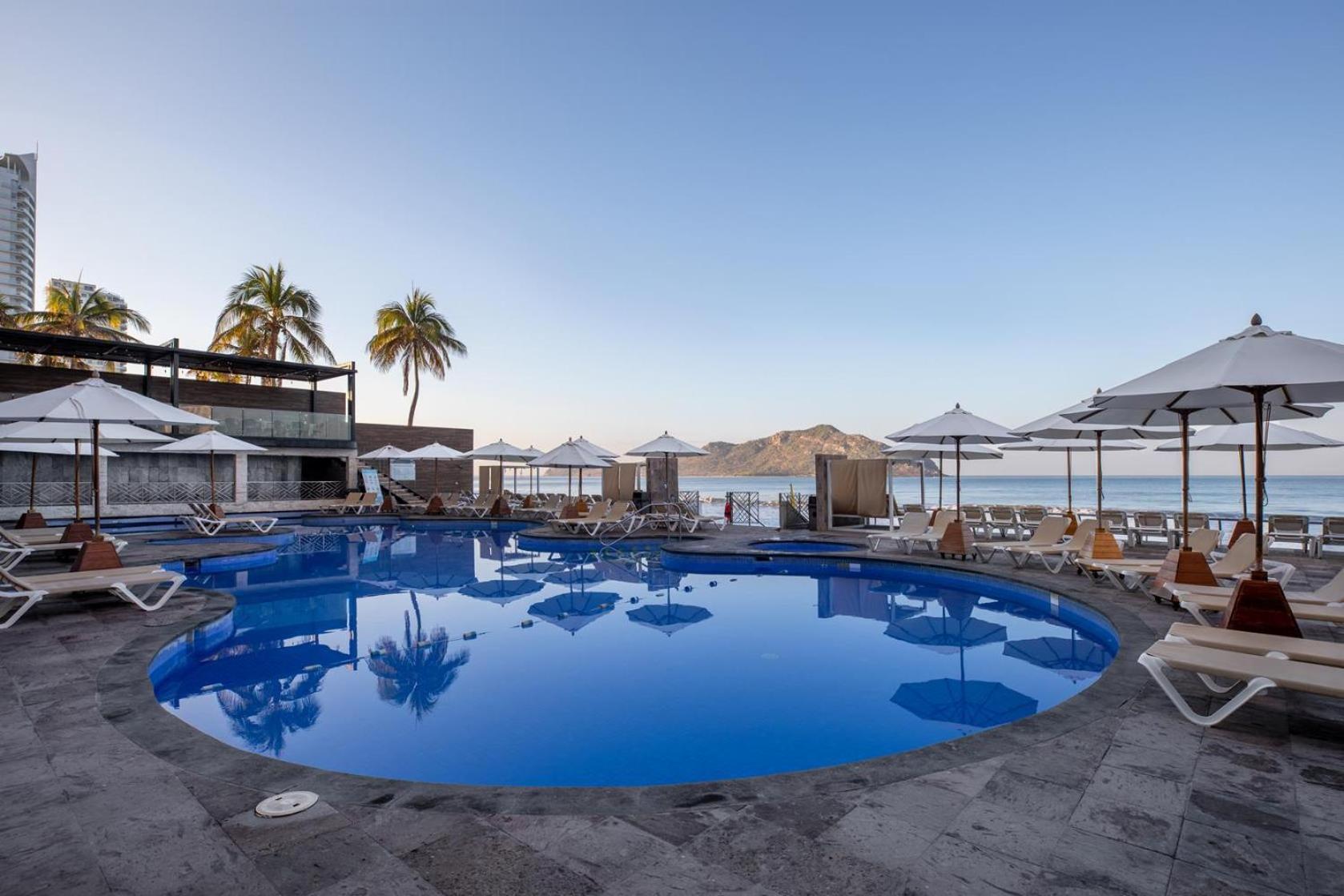 Royal Resort