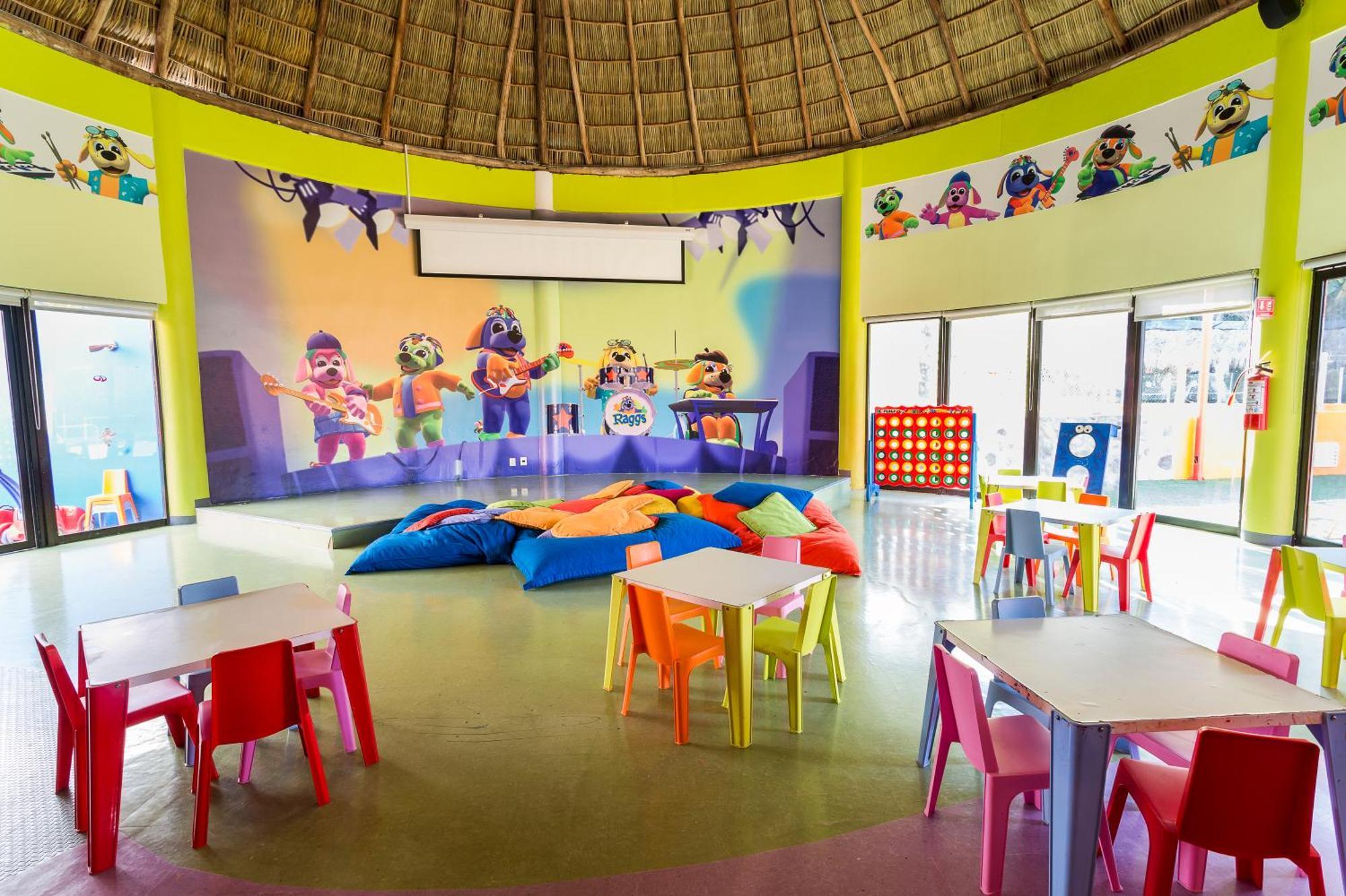 Family Selection At Grand Palladium Vallarta & 5* Punta Mita