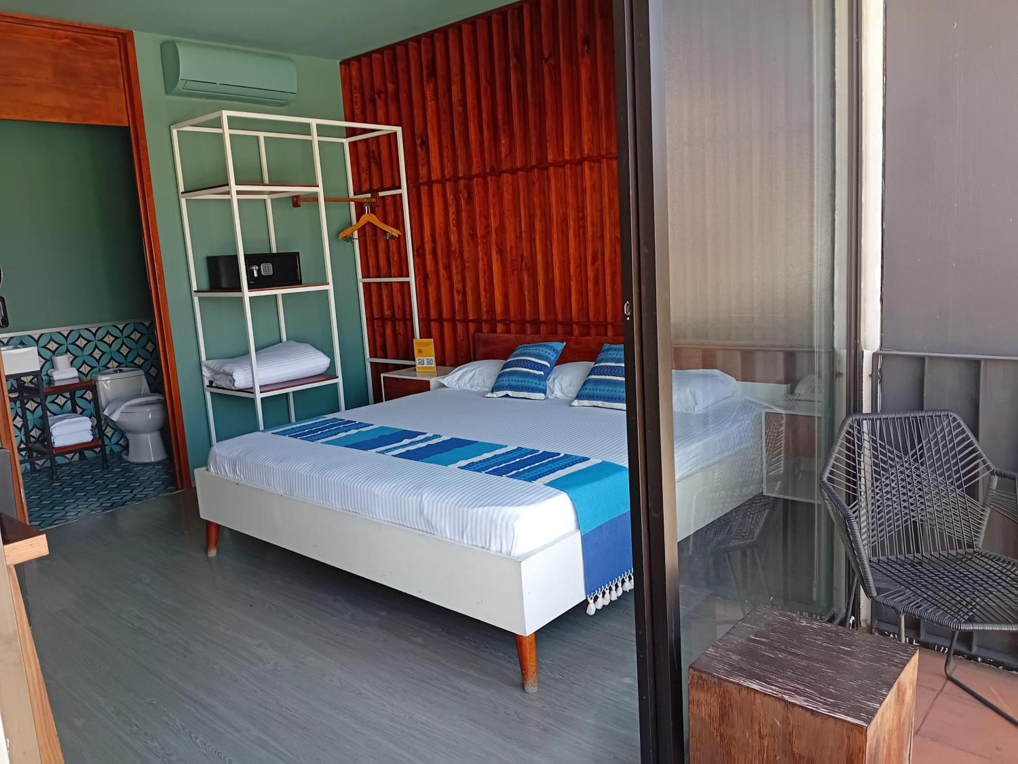 Hotel Momotus Tuxtla - Desayuno Incluido
