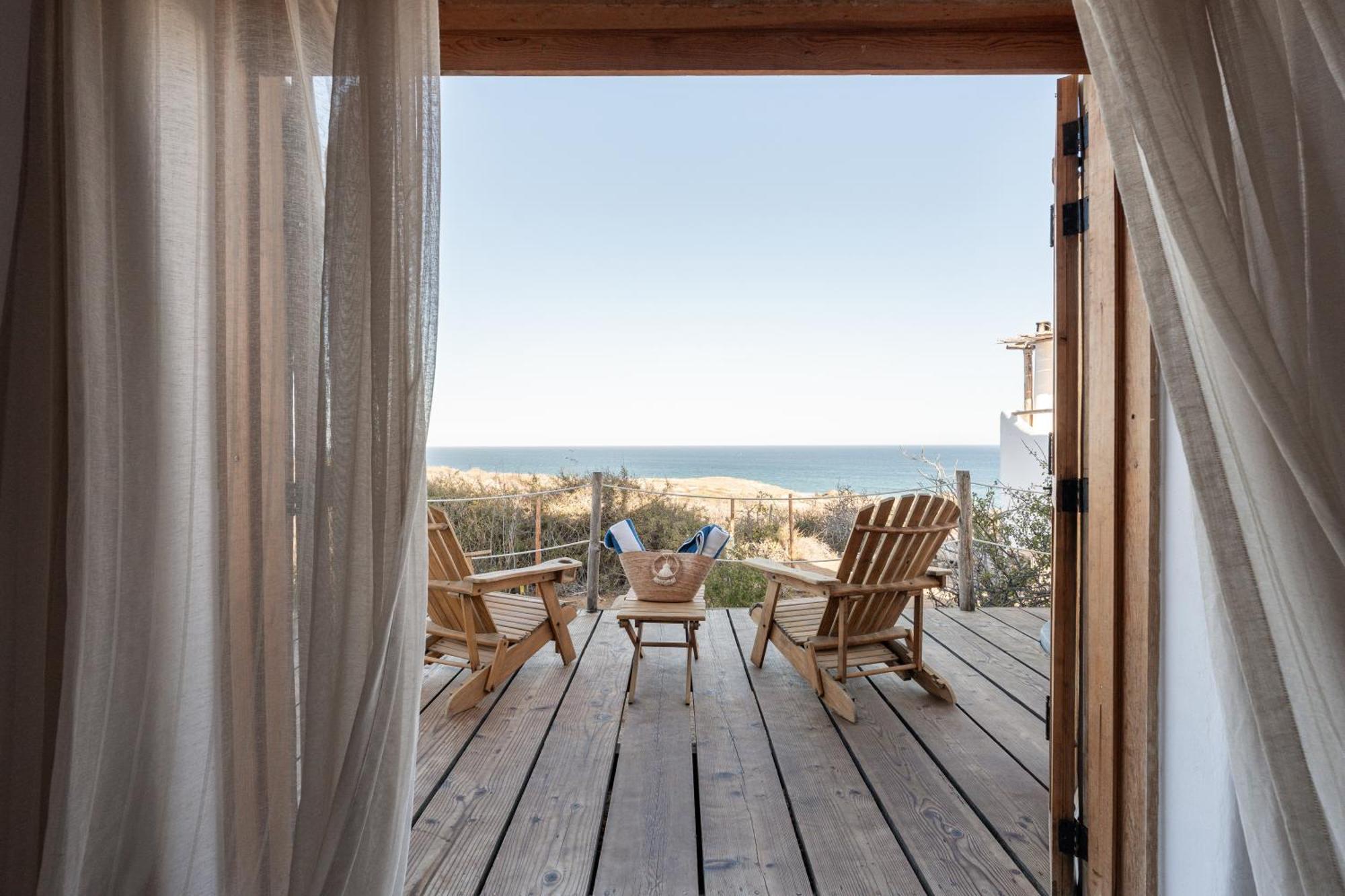 Nest Baja Hotel *