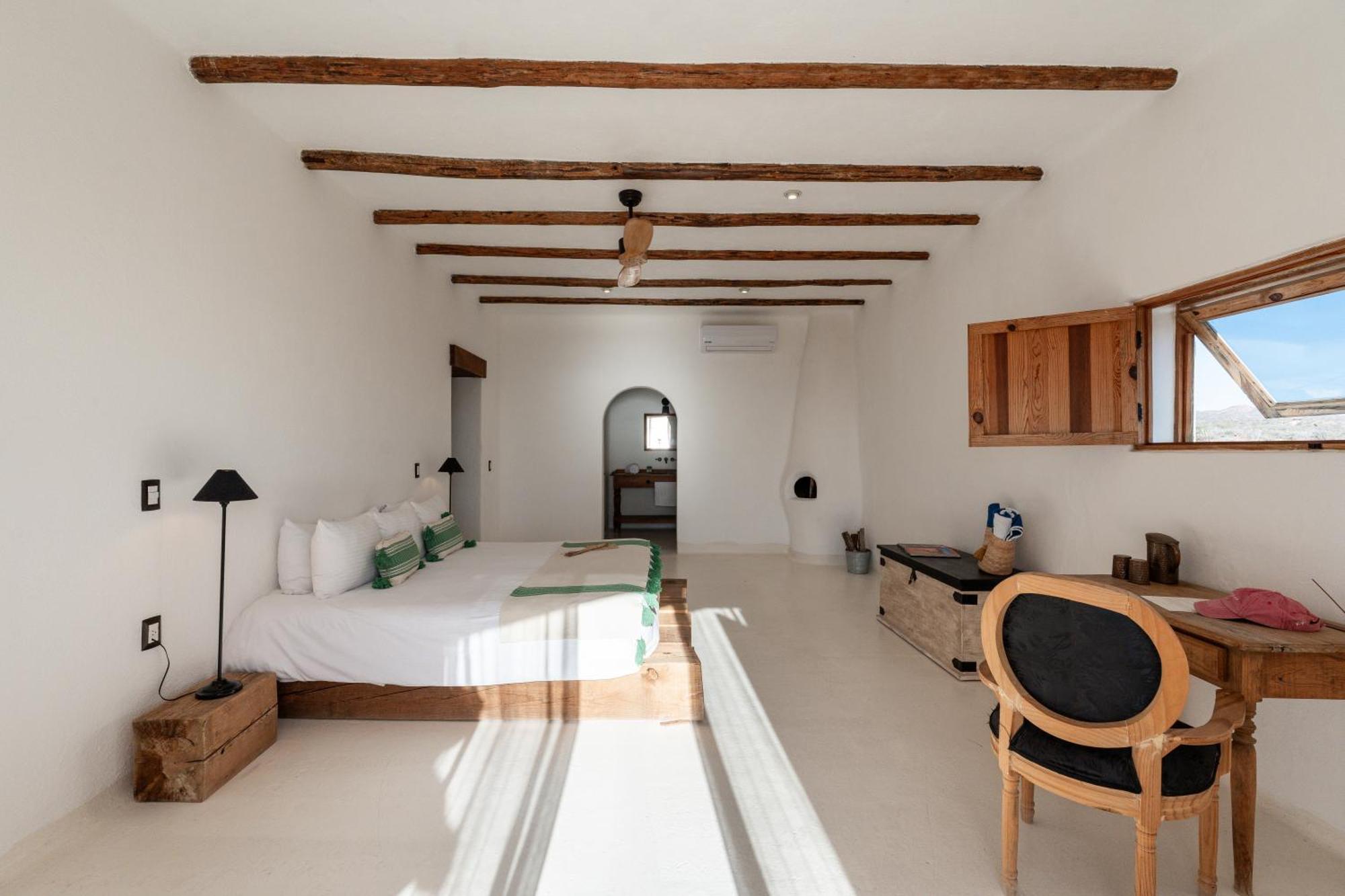 Hotel Nest Baja *