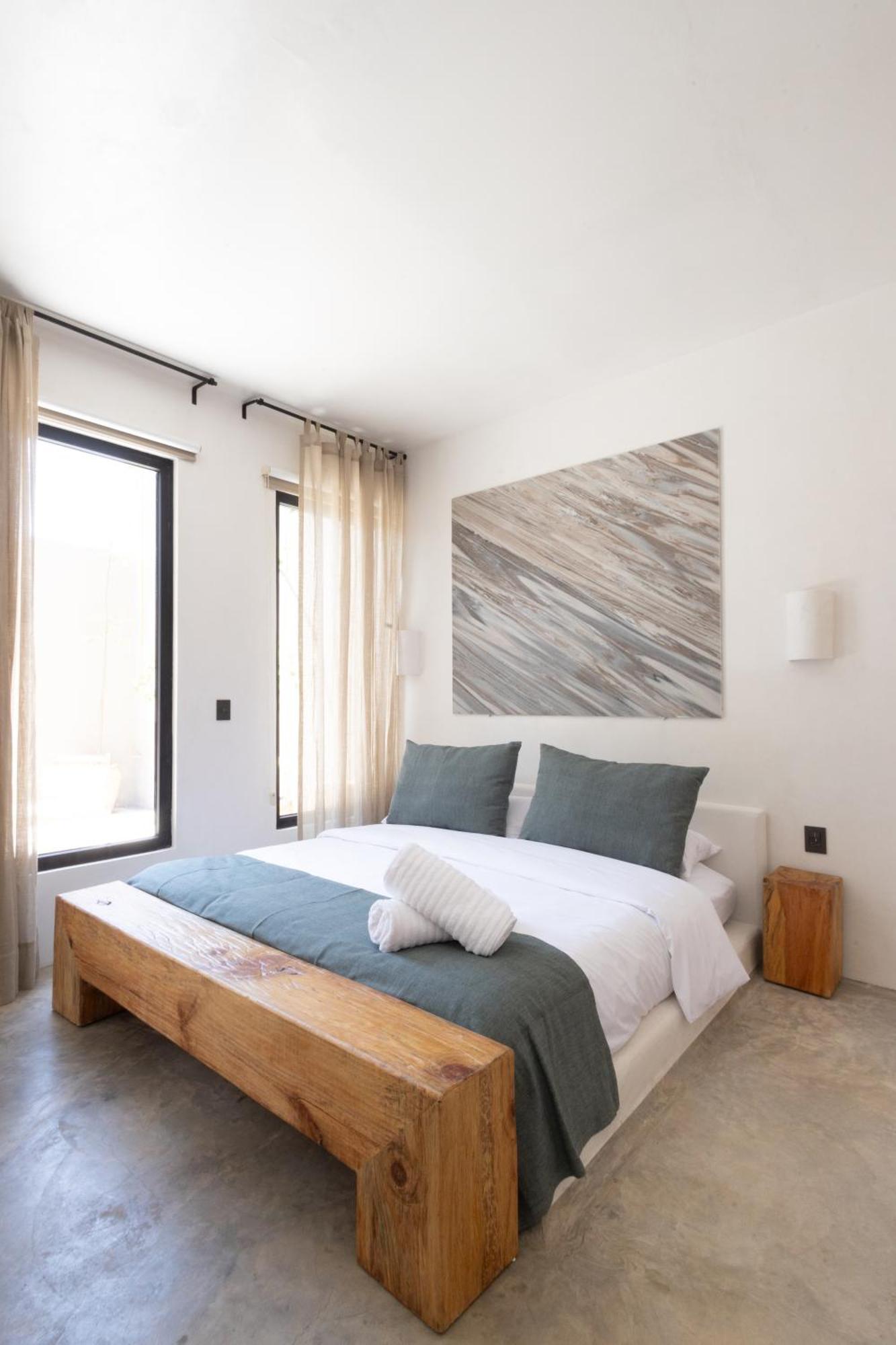 Lepetit Hotel
