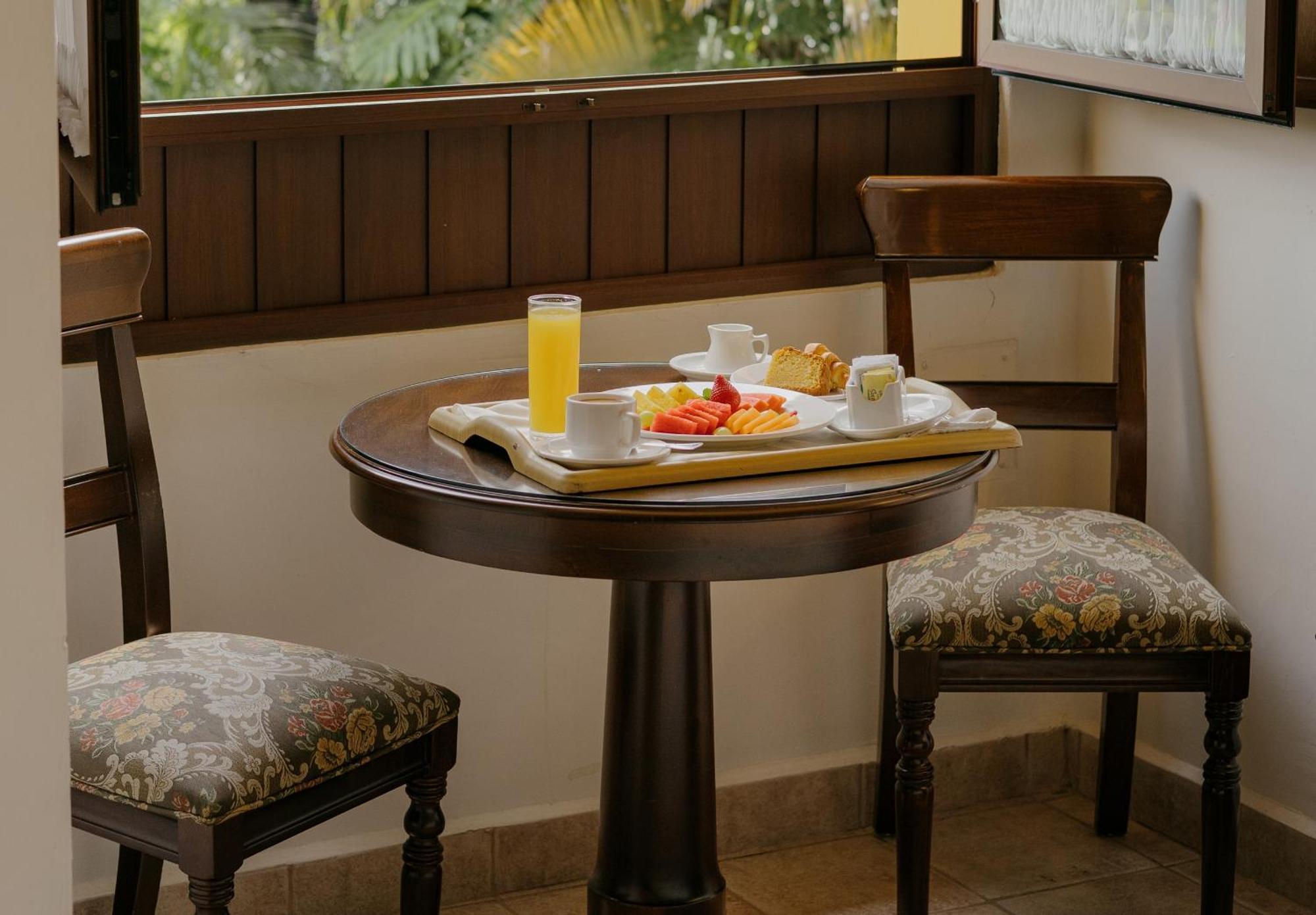 Hacienda Laureles Hotel 5*