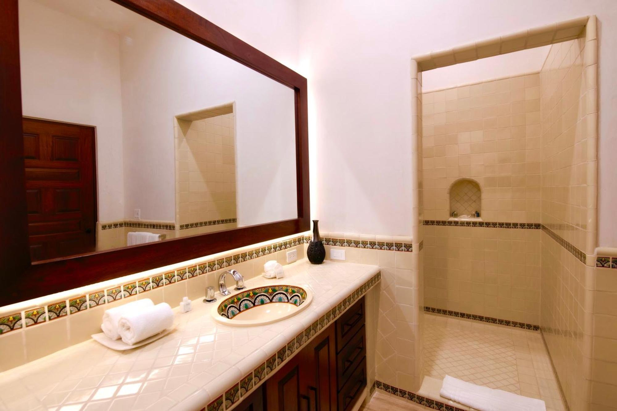Hacienda Todos Santos Hotel