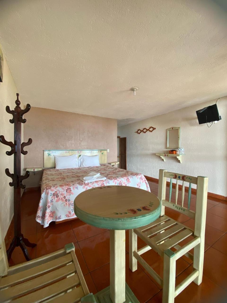 Cabanas Y Habitaciones El Malecon Chalet