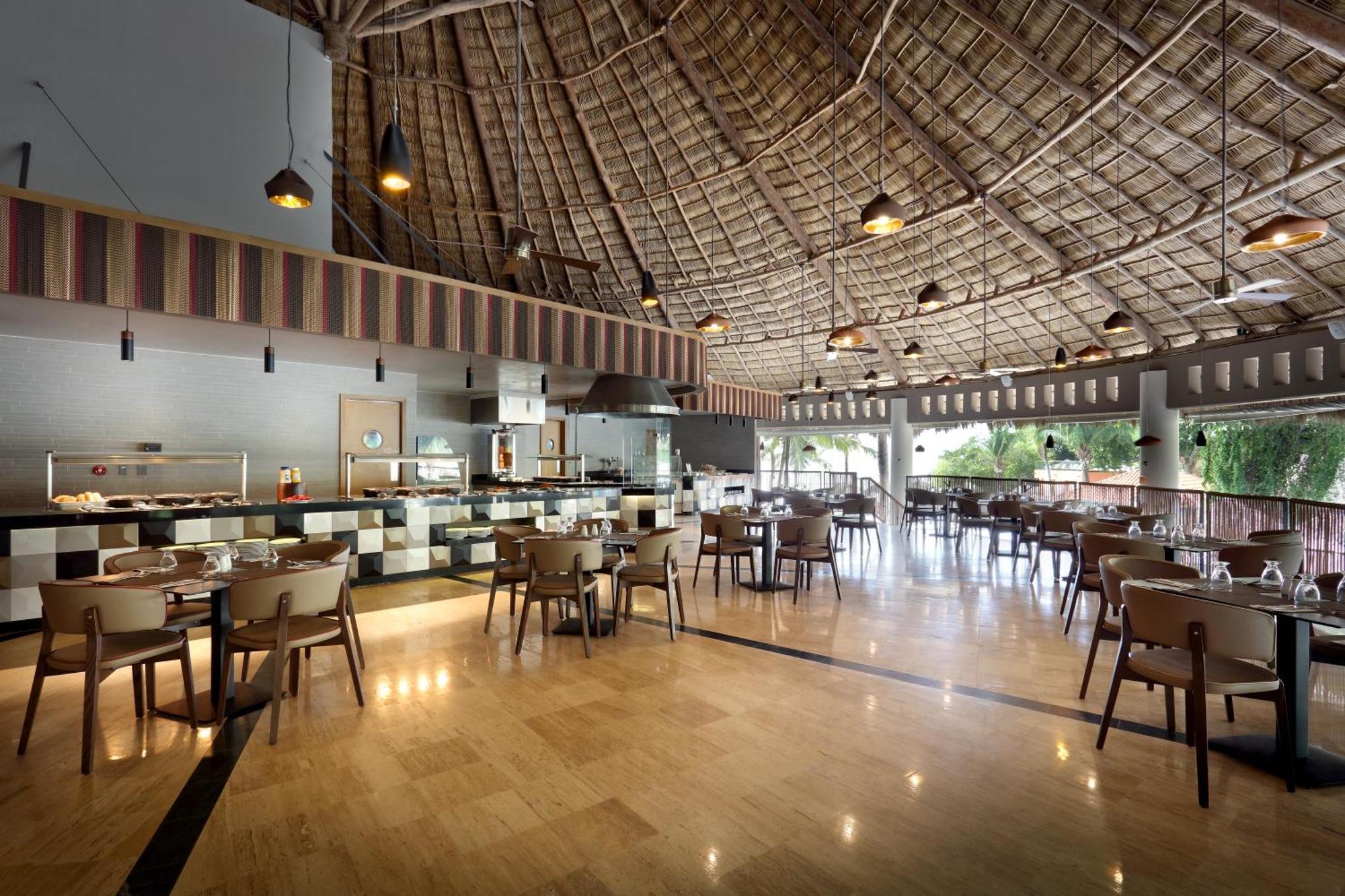 Family Selection At Grand Palladium Vallarta & 5* Punta Mita