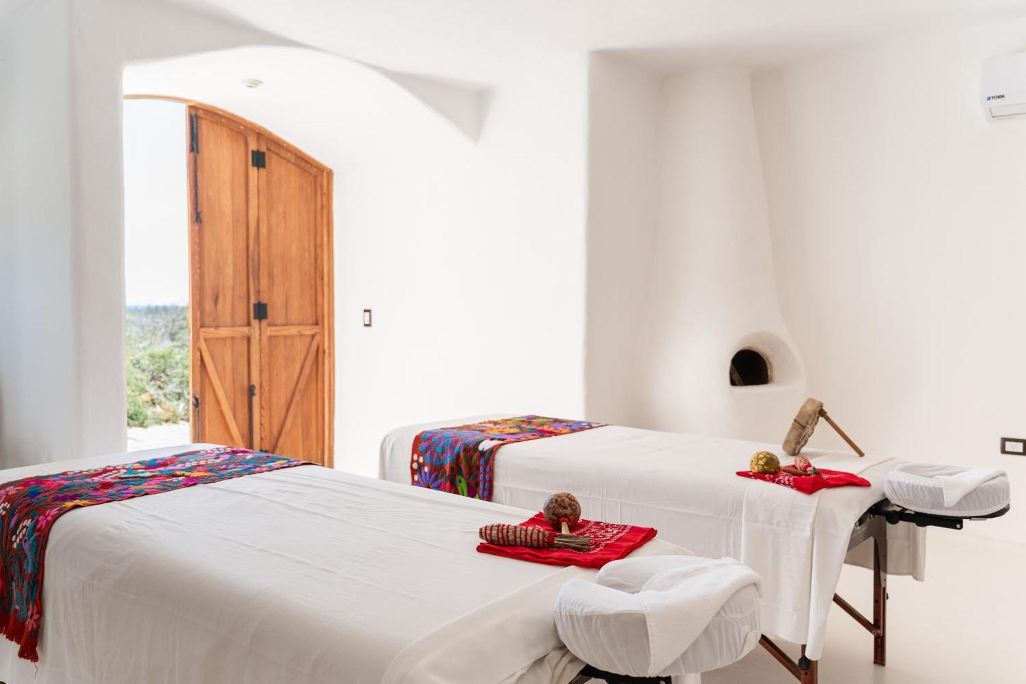 Nest Baja Hotel