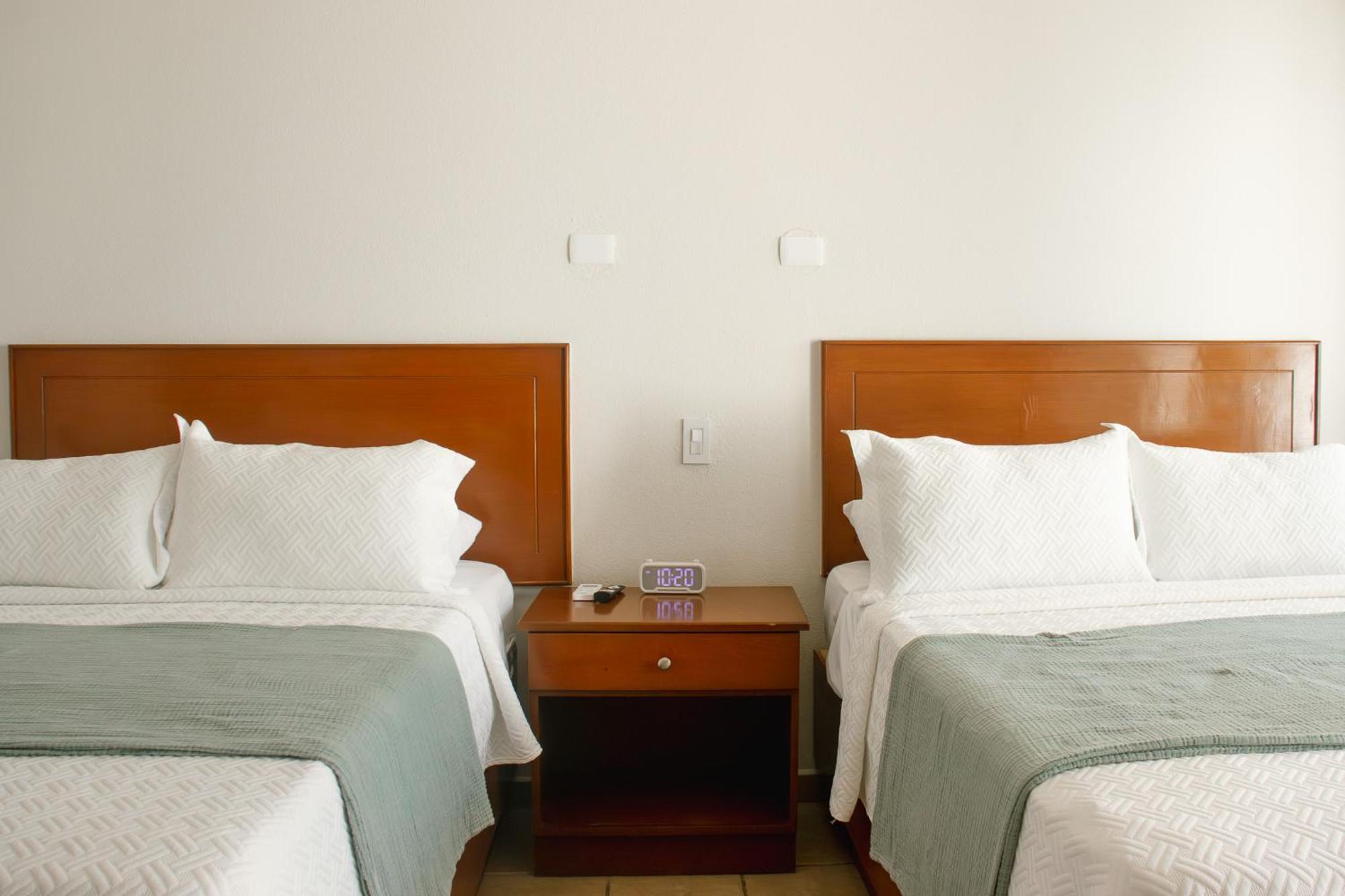 Hotel Costa Elegante & 3*