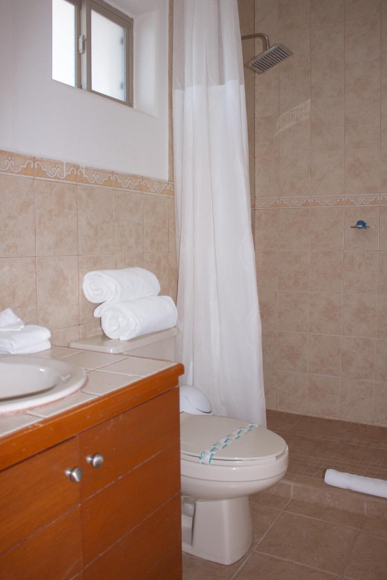 Hotel Costa Elegante &