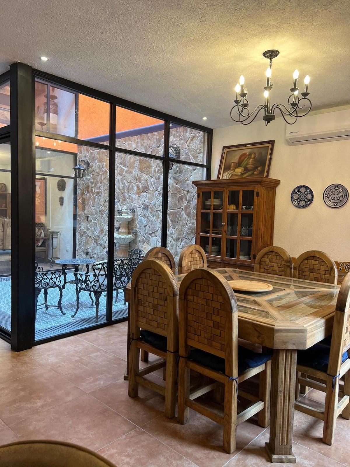 Casa Colonial En Santiago Pueblo Magico By Adhoc *