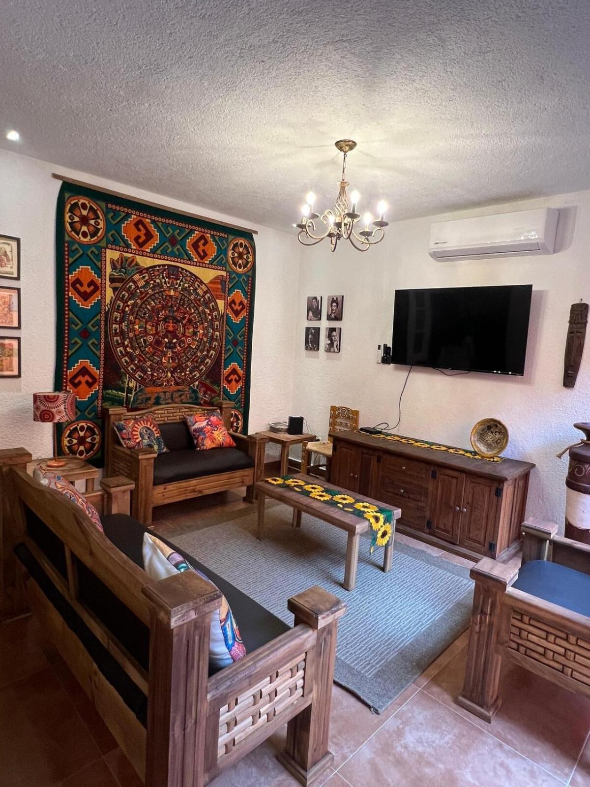 Casa Colonial En Santiago Pueblo Magico By Adhoc * Santiago (Nuevo Leon)