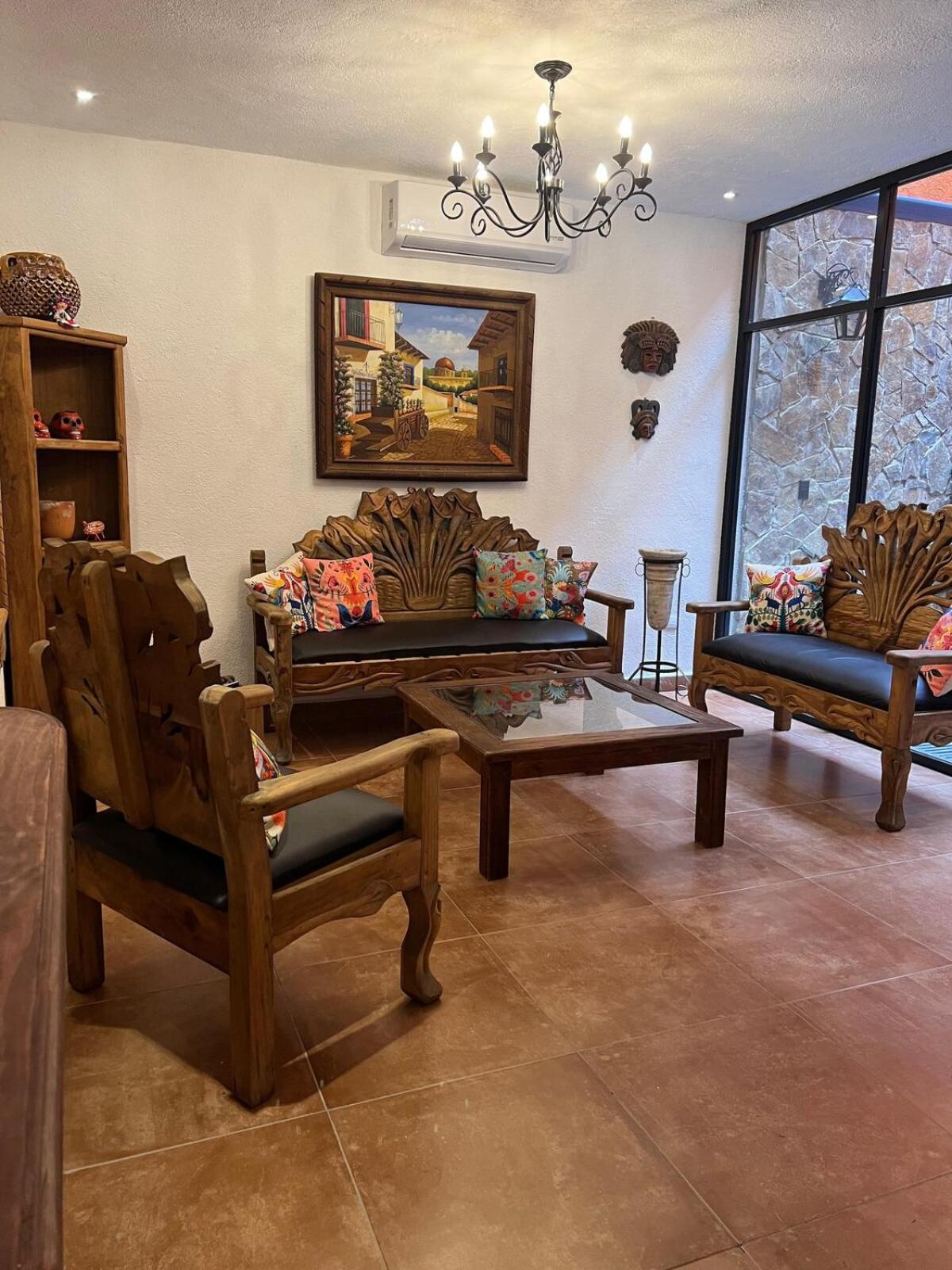 Casa Colonial En Santiago Pueblo Magico By Adhoc Chalet