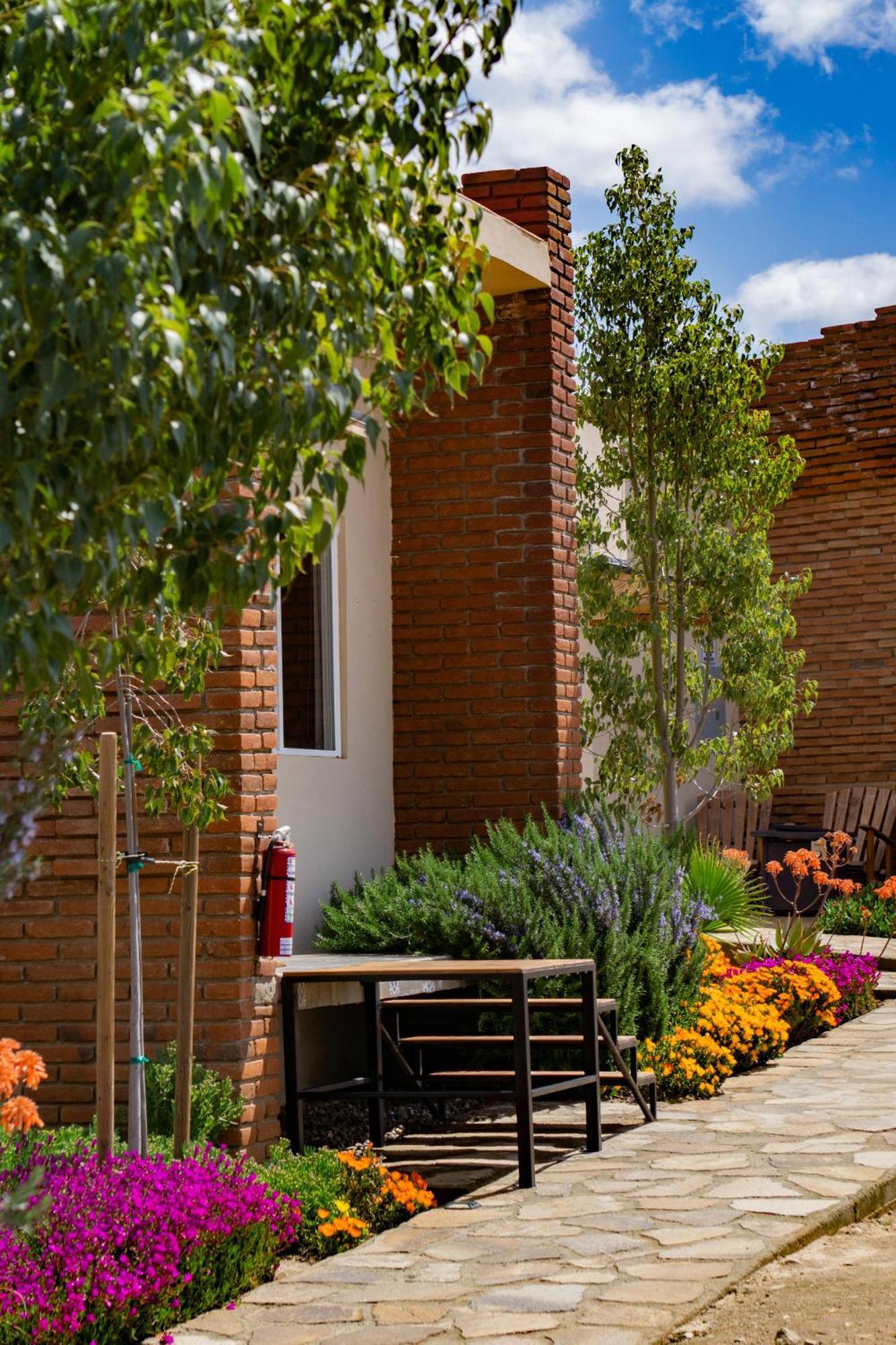 Ojo Azul Hotel Valle de Guadalupe
