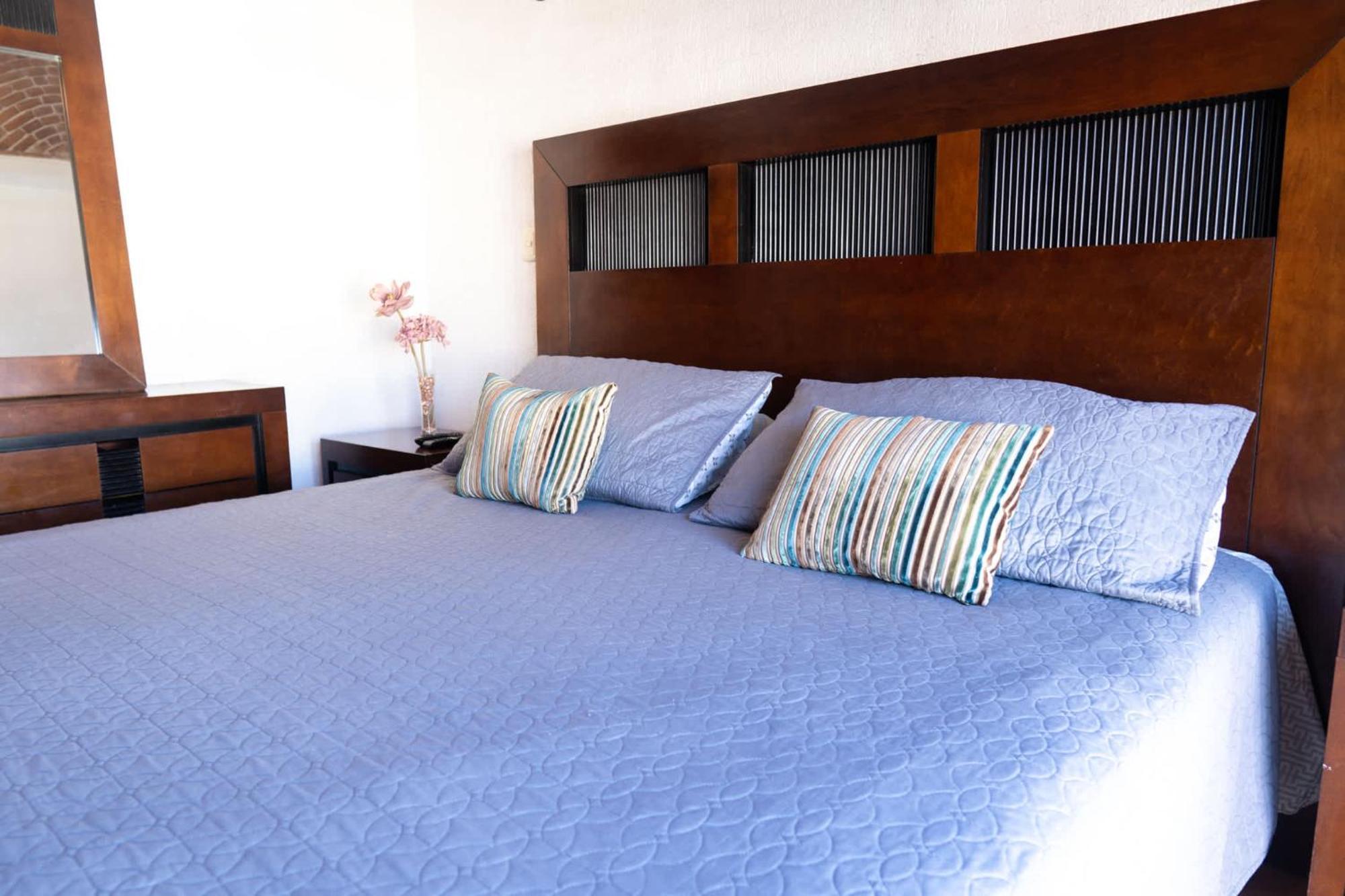 Holiday home Peninsula 3 Bedroom House & Ac + Private Parking + Fast Wifi