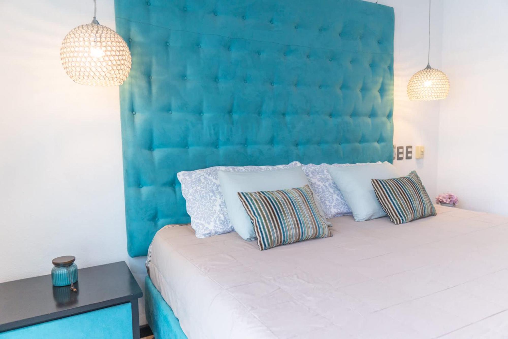 Peninsula 3 Bedroom House & Ac + Private Parking + Fast Wifi Chetumal