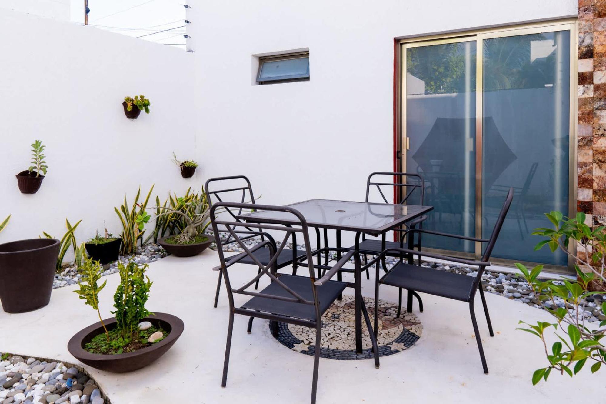 Peninsula 3 Bedroom House & Ac + Private Parking + Fast Wifi Chetumal